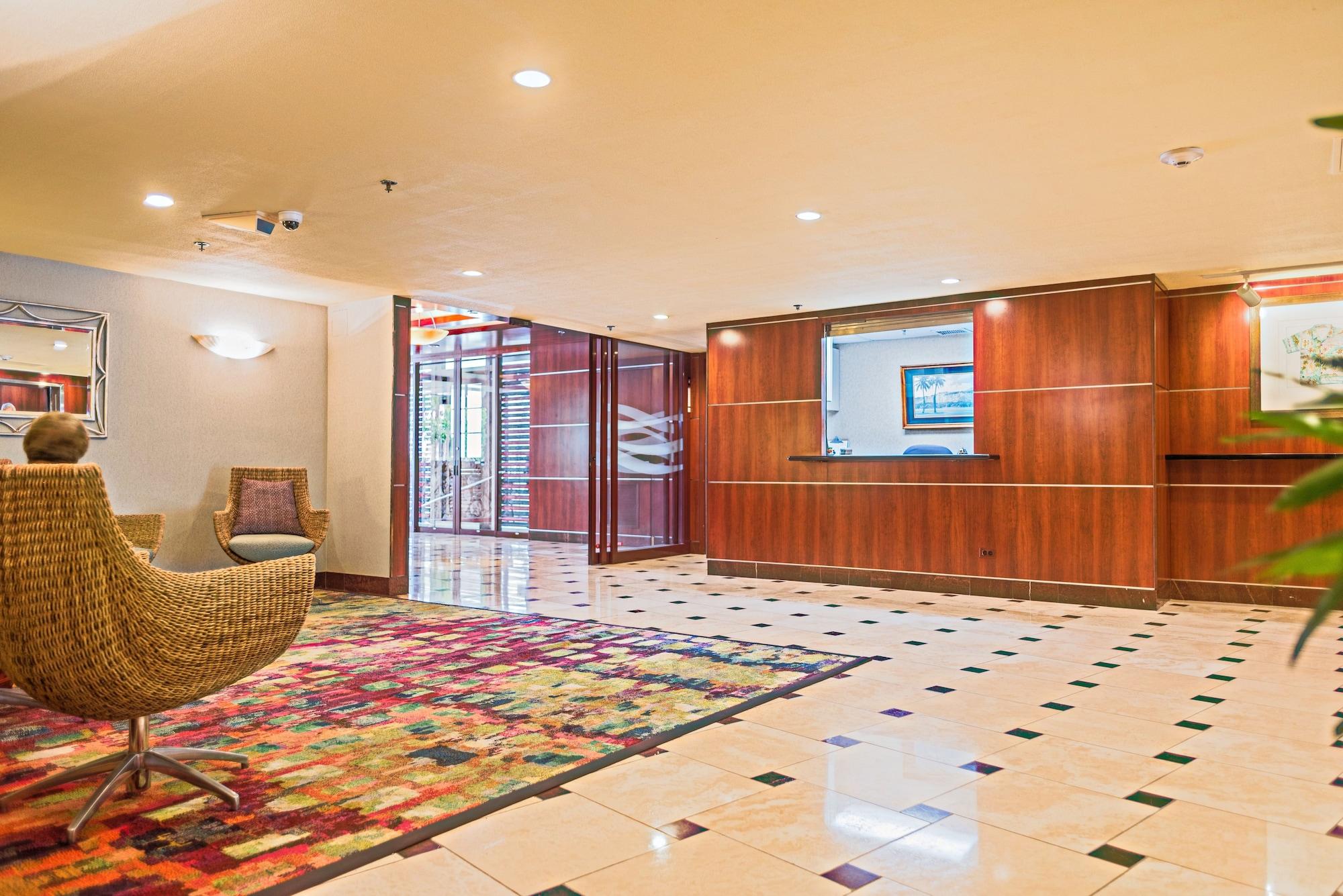 Vista Lobby Waikiki Place - the Place to be in Waikiki