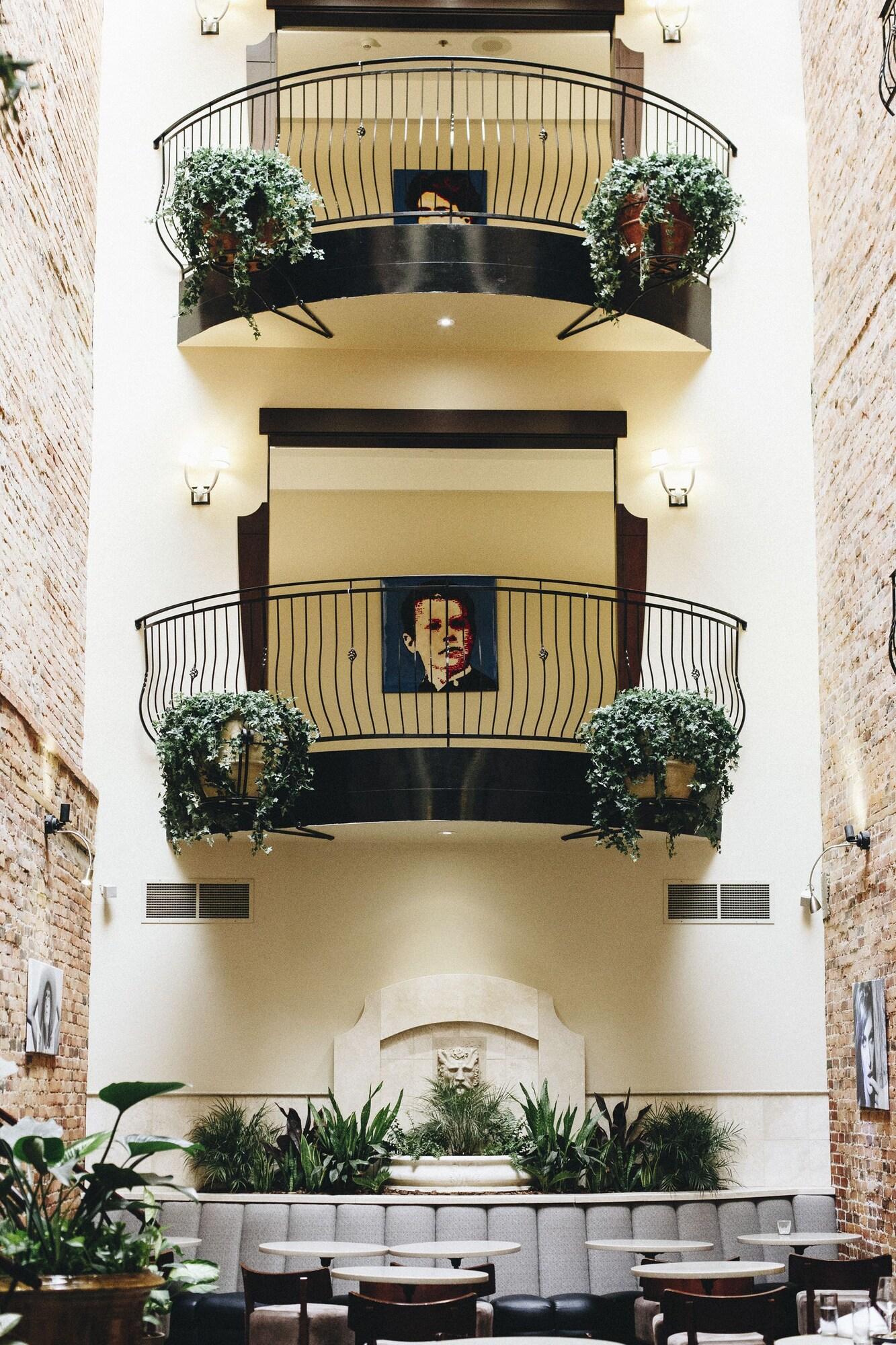 Vista Lobby Hotel Nelligan