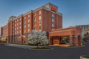 Alojamiento - Hampton Inn & Suites Detroit / Airport - Romulus