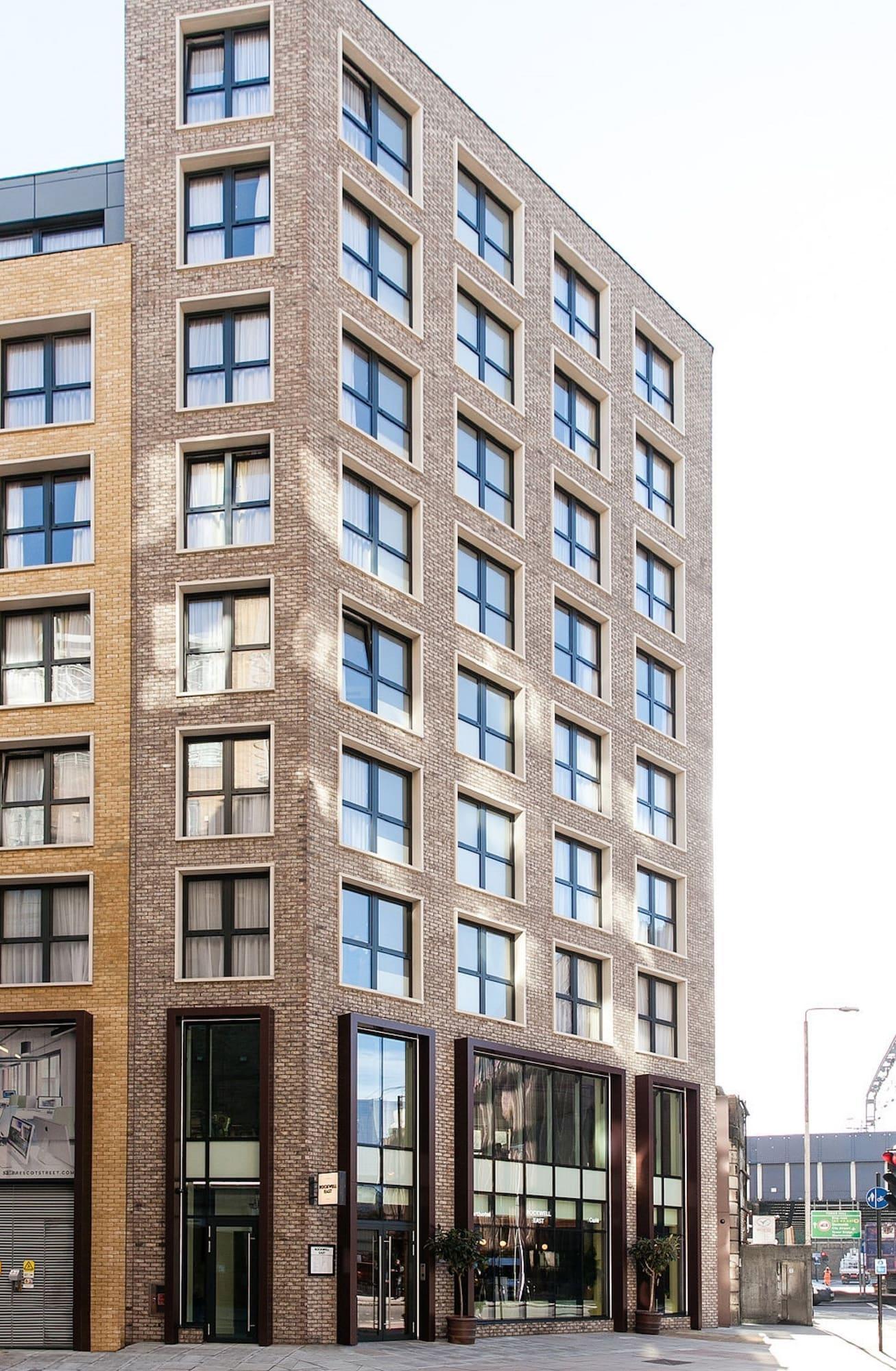 Vista Exterior Rockwell East