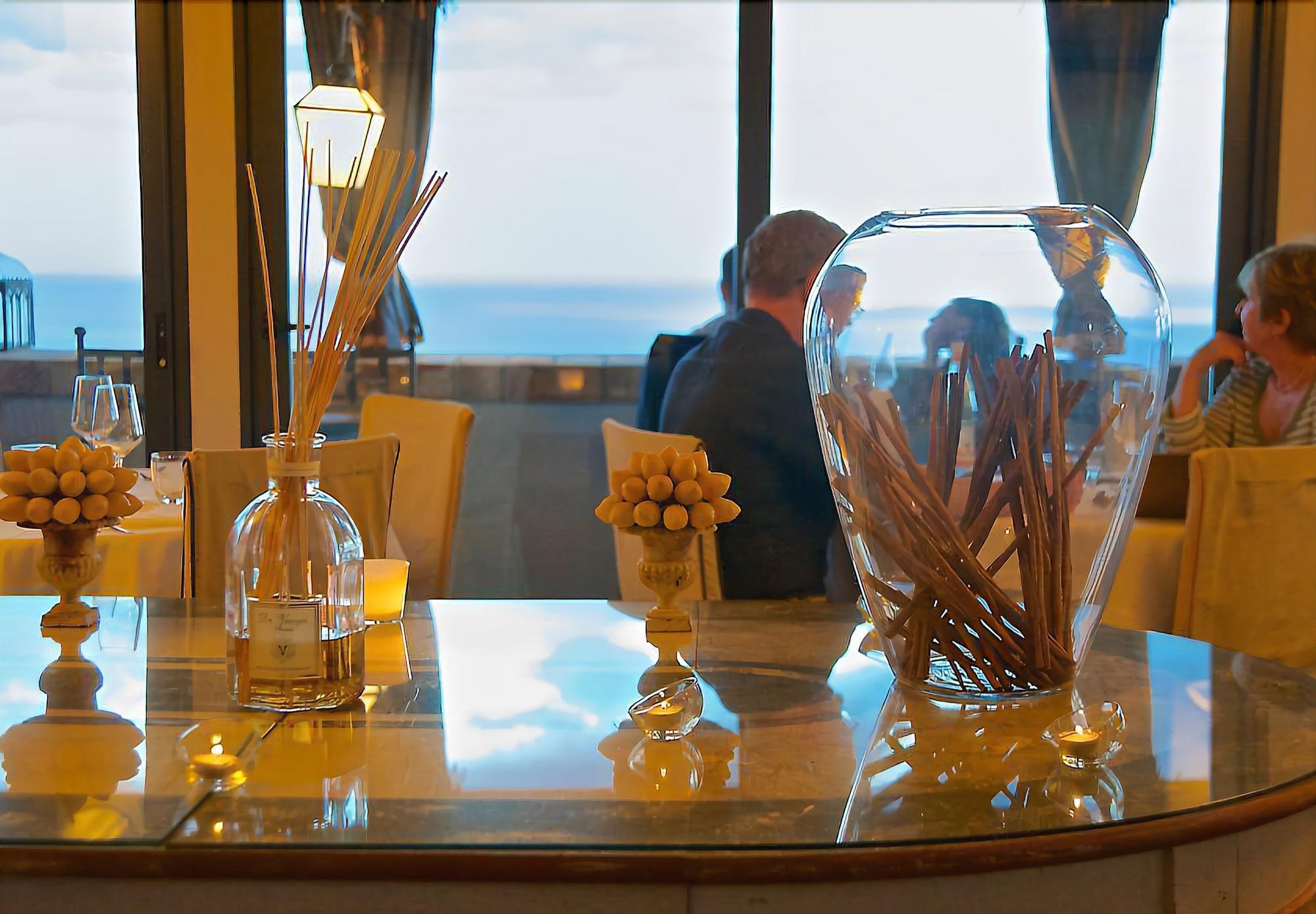 Vista Lobby HOTEL VILLA CARLOTTA