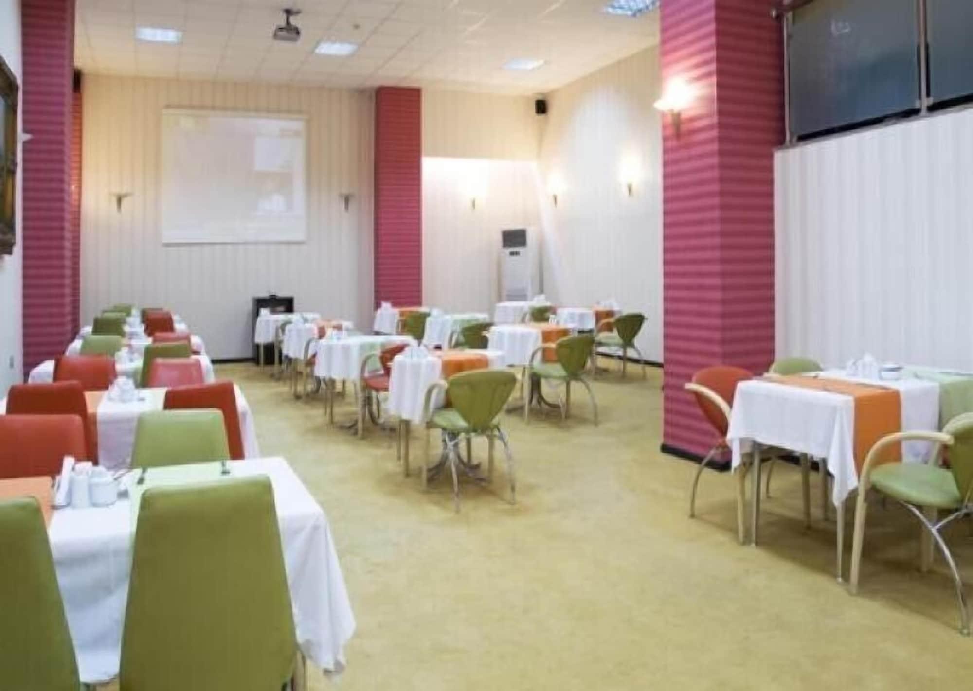 Restaurant Airport Hotel