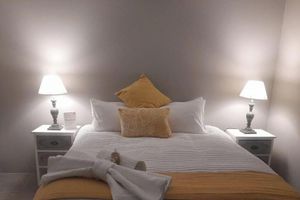 Alquiler Vacacional - Luxury serviced 4 bedroom villa nestled in vineyards with organic kitchen garden