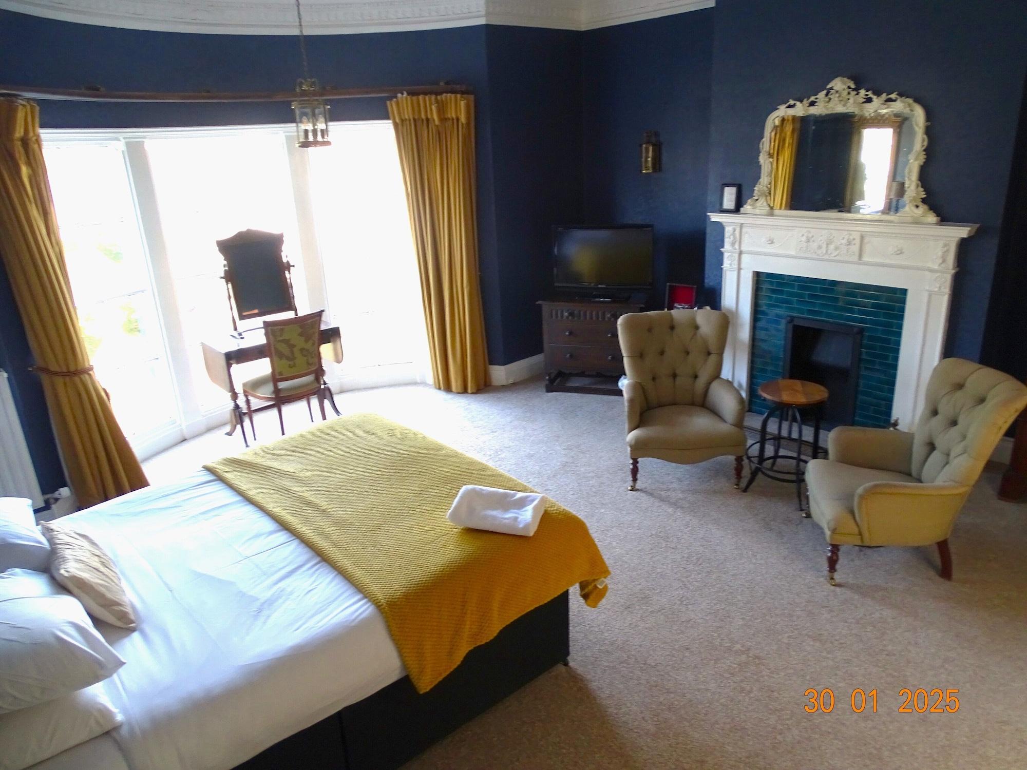 Varios Donington Manor Hotel