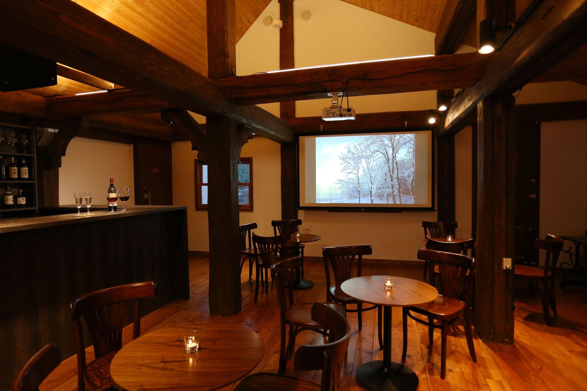 Bar/Salón Bliss Lodging