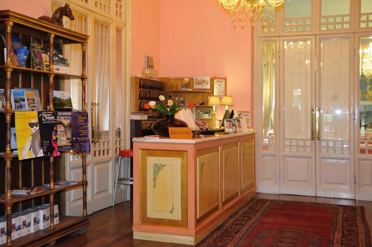 Vista Lobby Hotel Marchionni