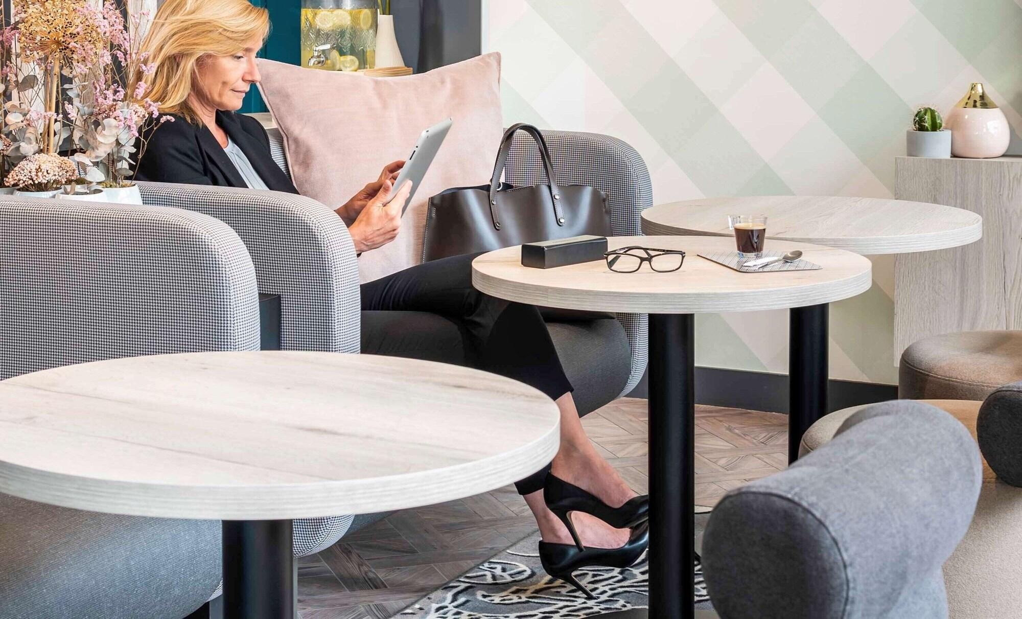 Vista Lobby ibis Styles Sceaux Paris Sud