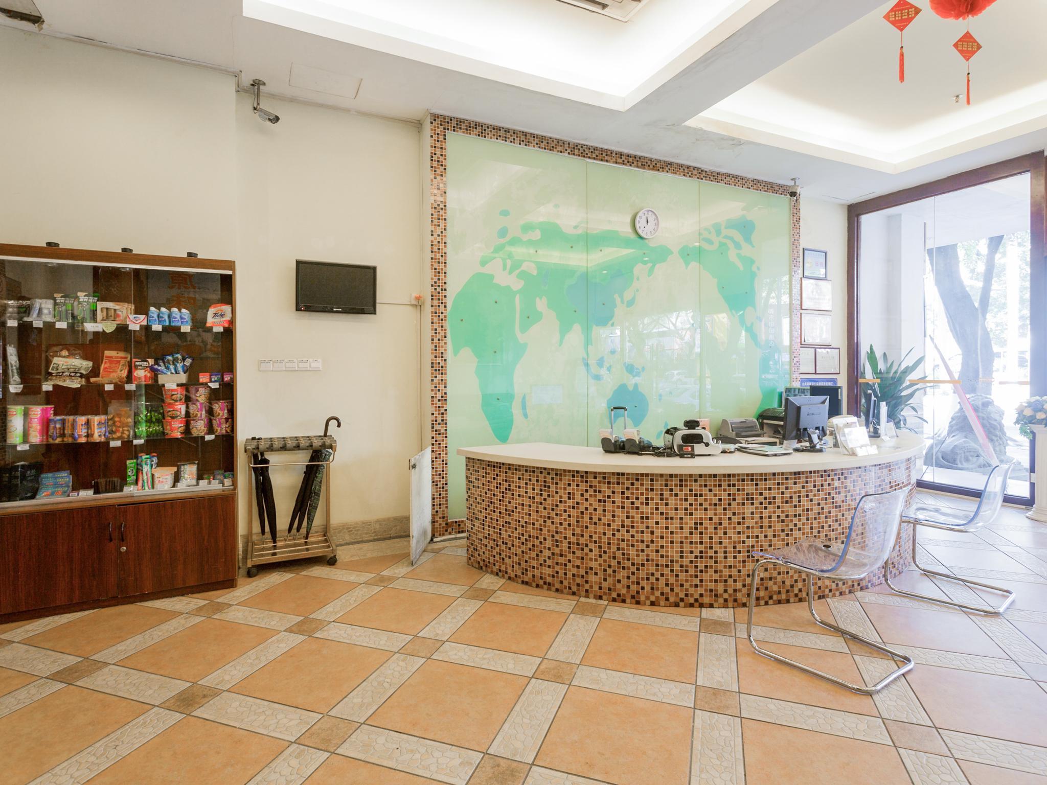 Vista Lobby Green Oasis Hotel