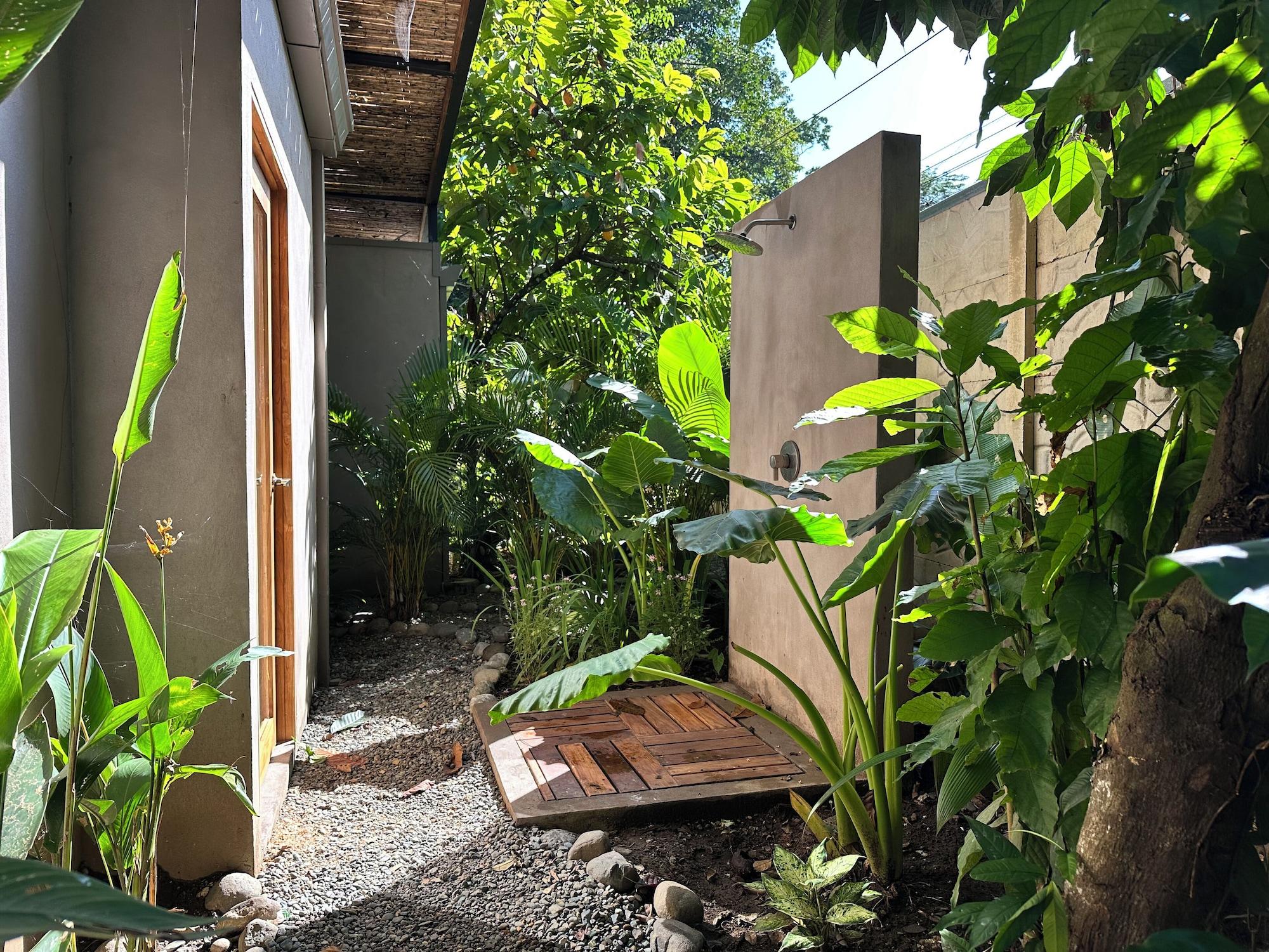 Vista Exterior La Bonita Lodge