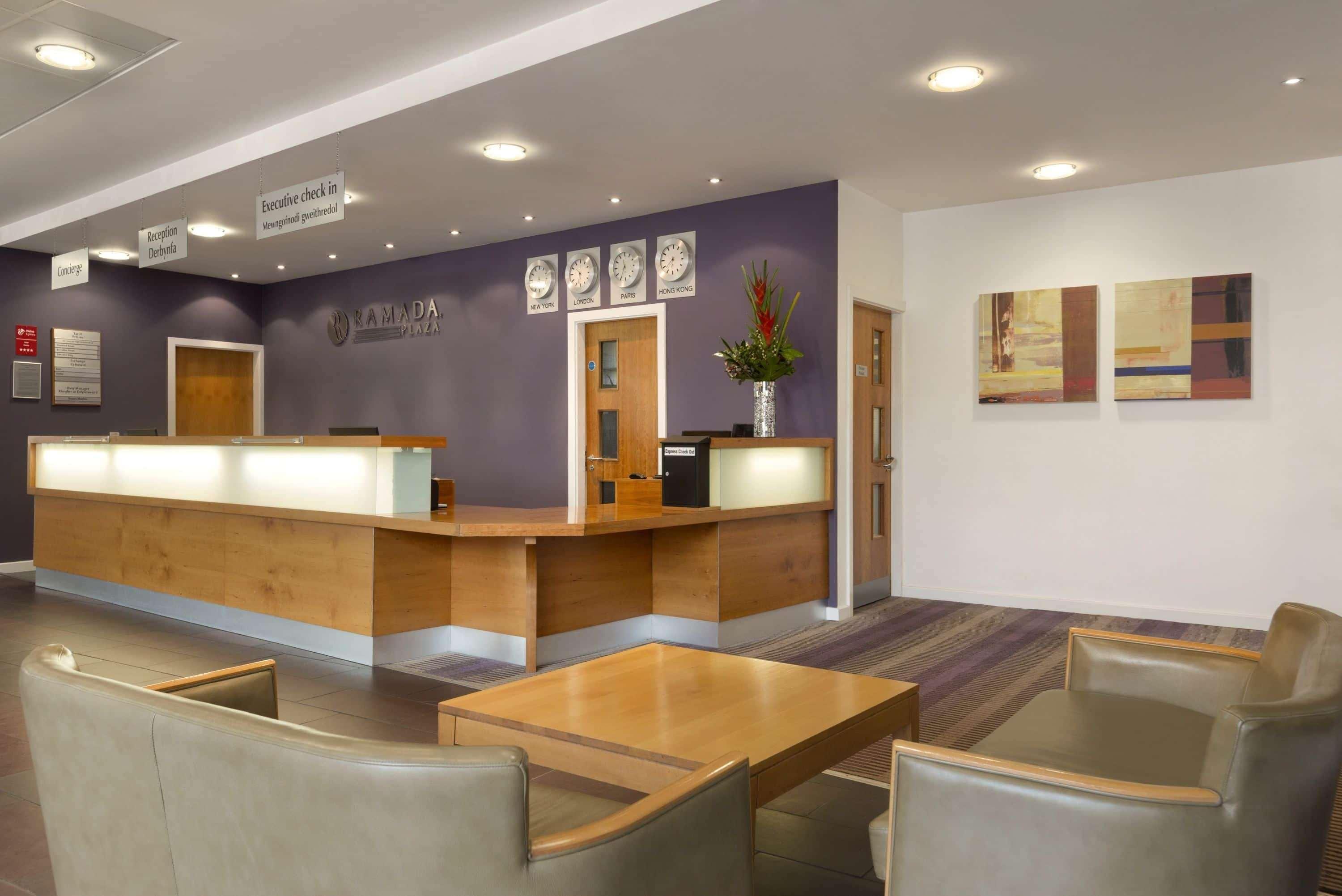 Vista Lobby Ramada Plaza Wrexham