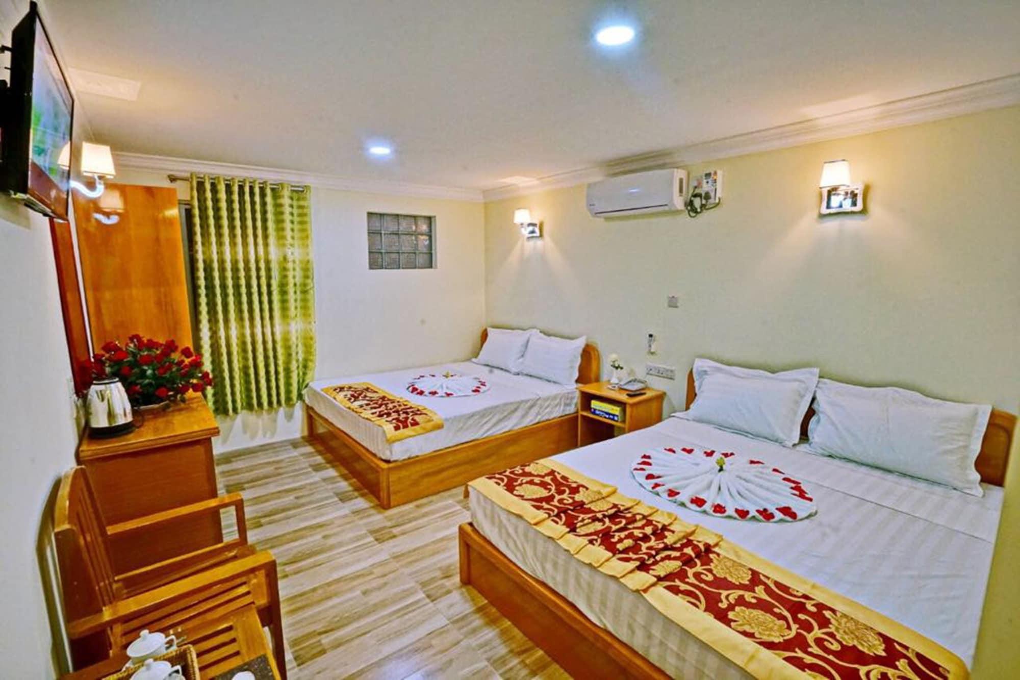 Varios Moon Light Hotel