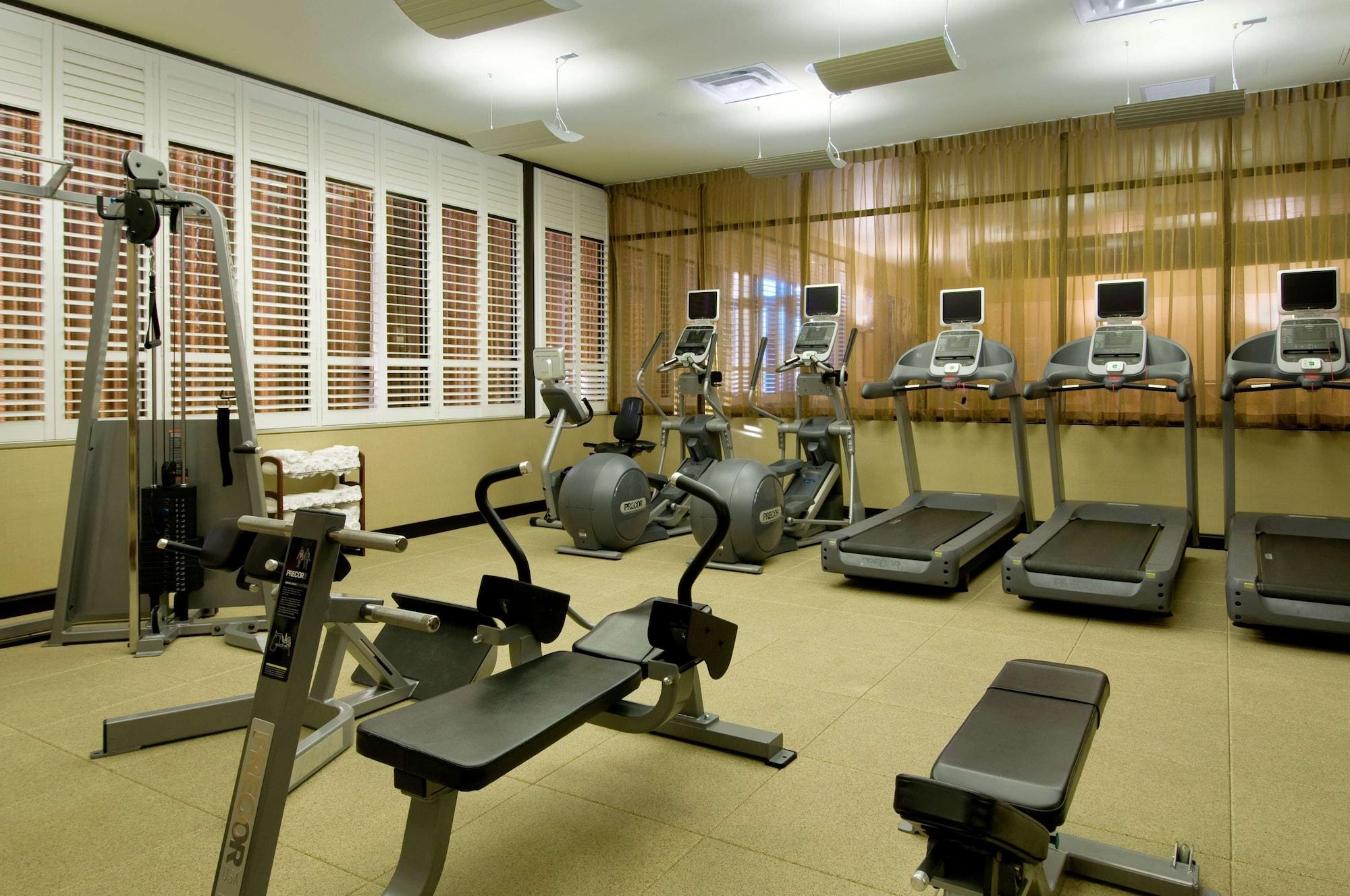 Gimnasio Hilton Promenade at Branson Landing