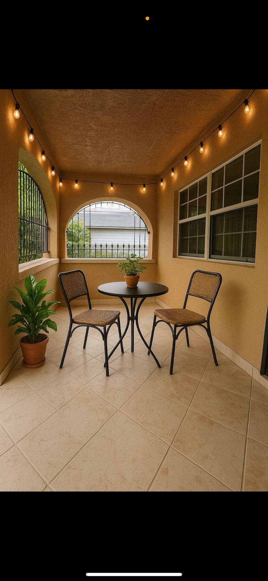 Vista Exterior Casa Rosa Wynwood