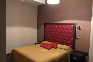 Alojamiento - Hotel Fontana del Re