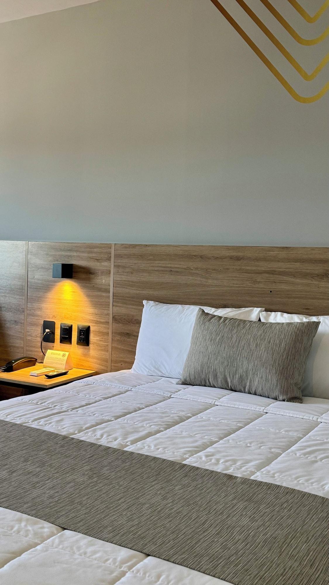 Varios Avanta Hotel & Villas