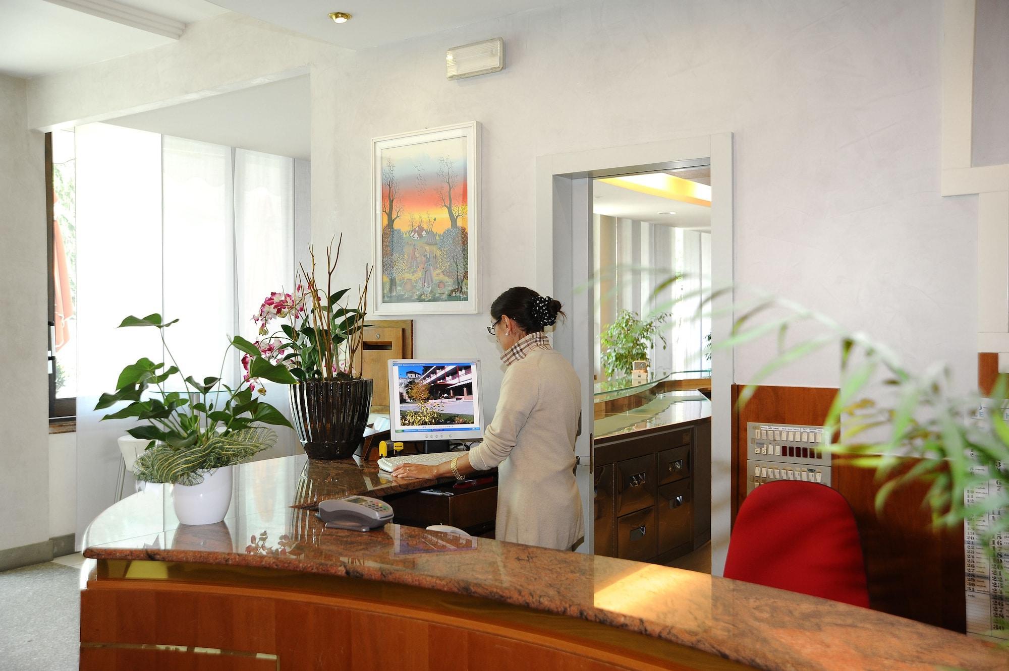 Vista Lobby Hi Hotel - Wellness & Spa Adults Only