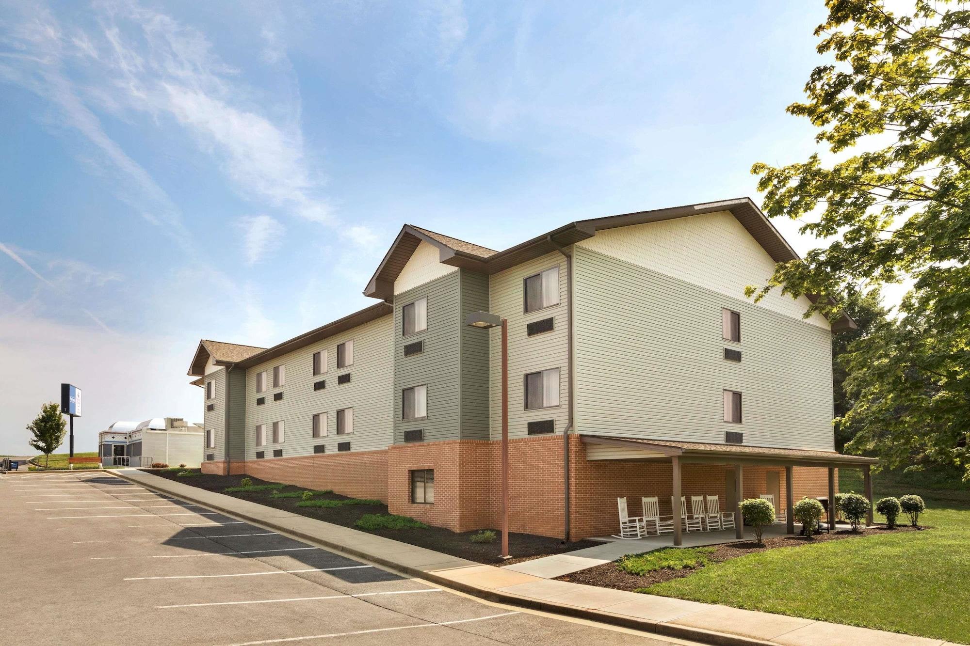 Varios Travelodge by Wyndham Brunswick near Frederick