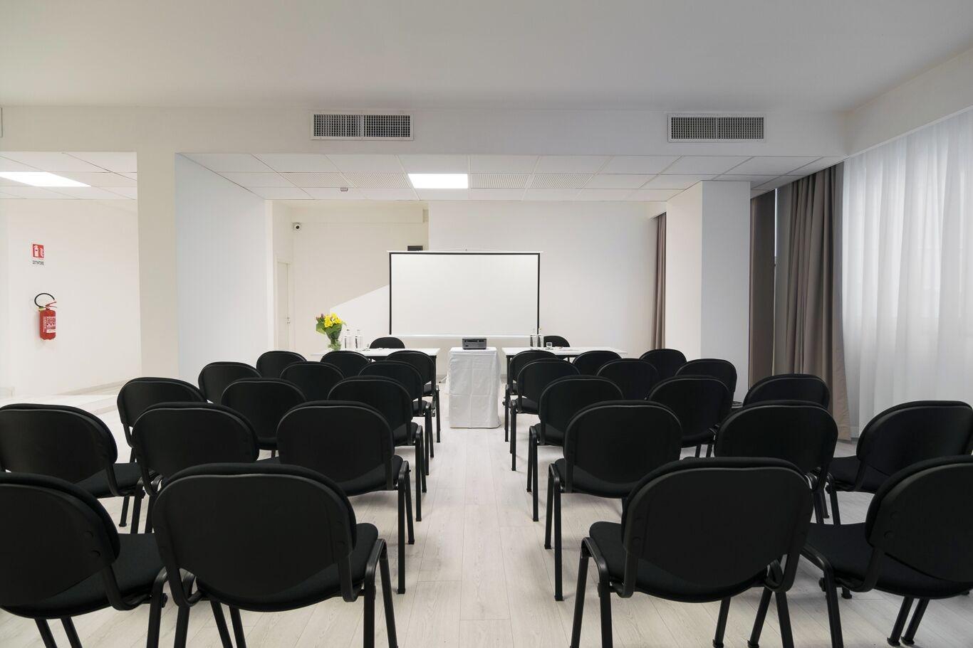 Sala de Reuniones Massimi City Garden Hotel