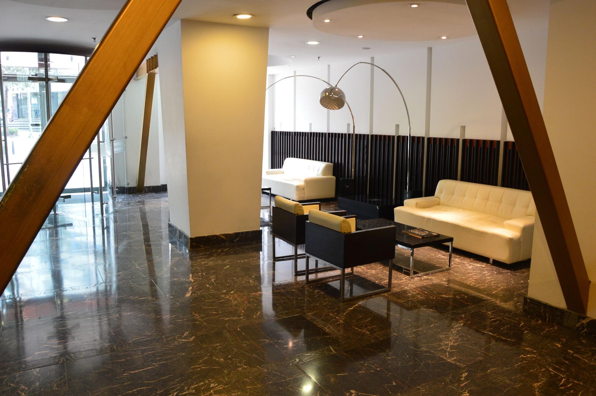 Vista Lobby Aparta Suite Continental Bogotá