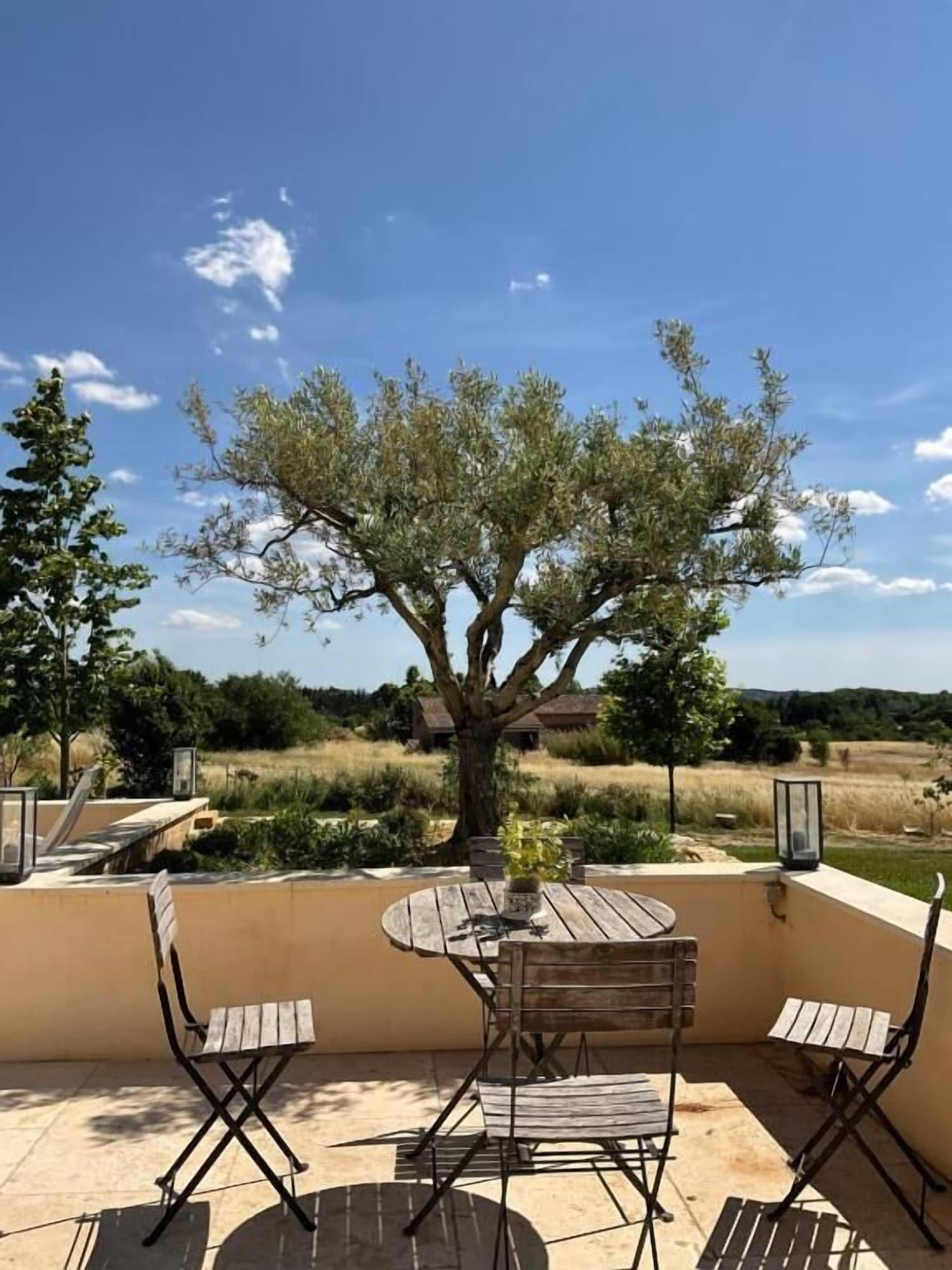 Equipamiento de Habitación La Soleillade Aixoise