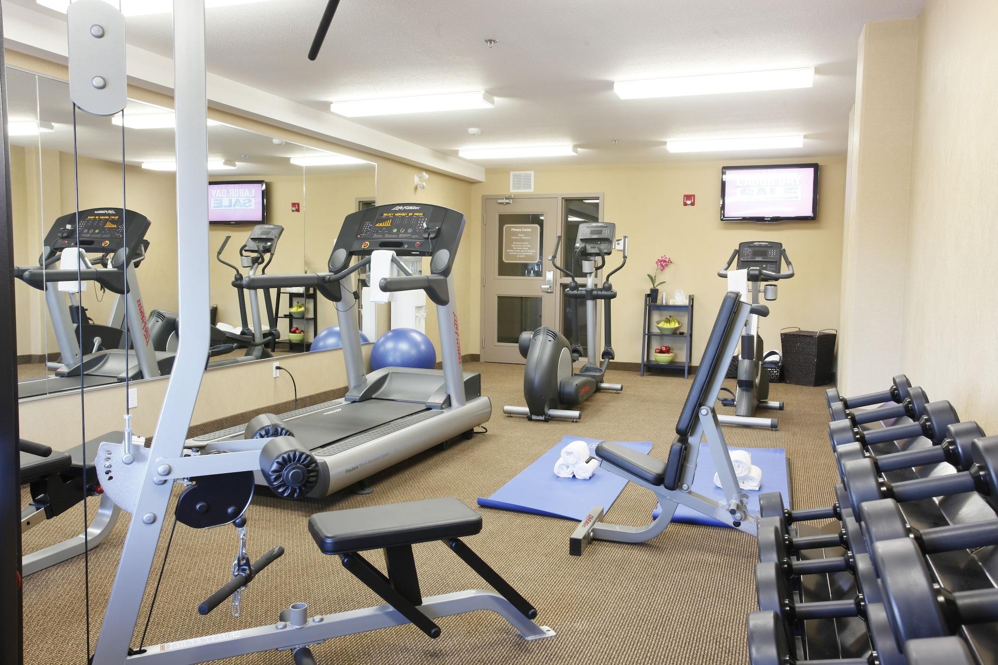 Gimnasio Vegreville Suites