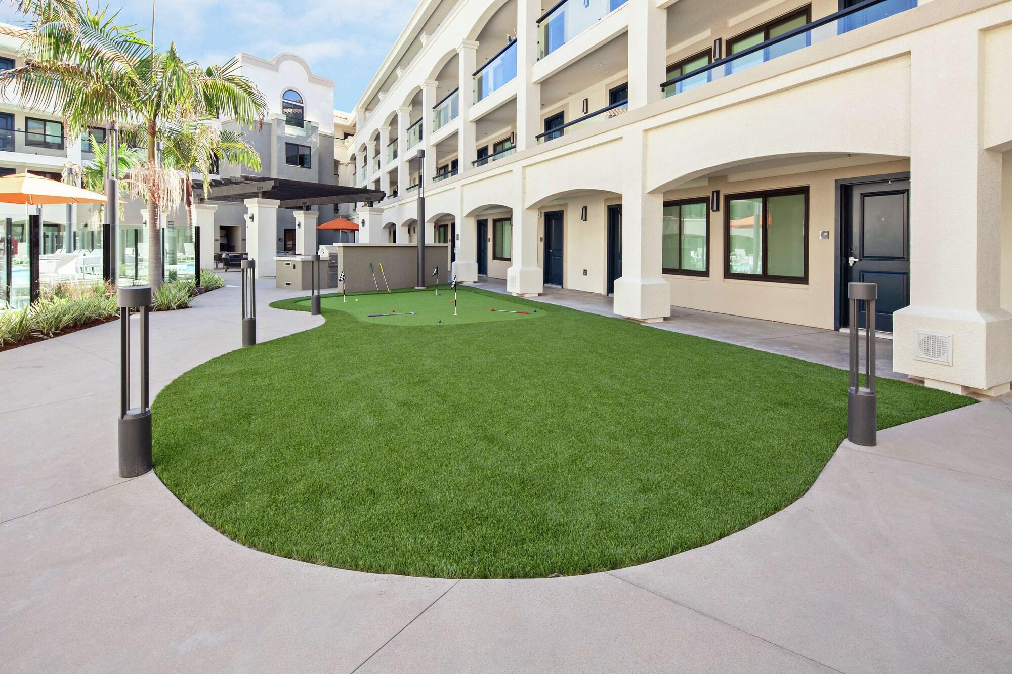 Campo de Golf Homewood Suites by Hilton San Diego Central