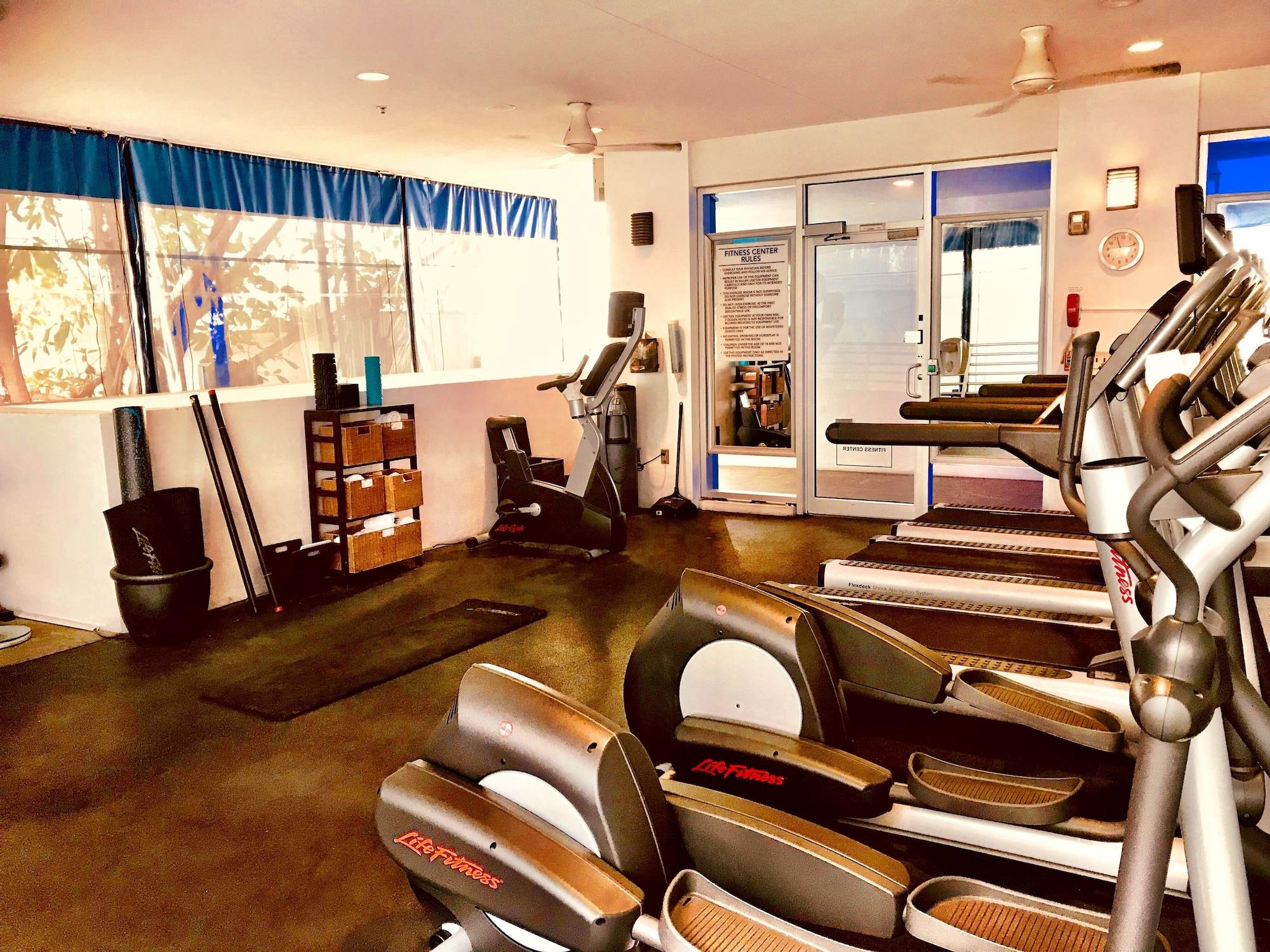 Gimnasio De Soleil Hotel on Ocean Drive
