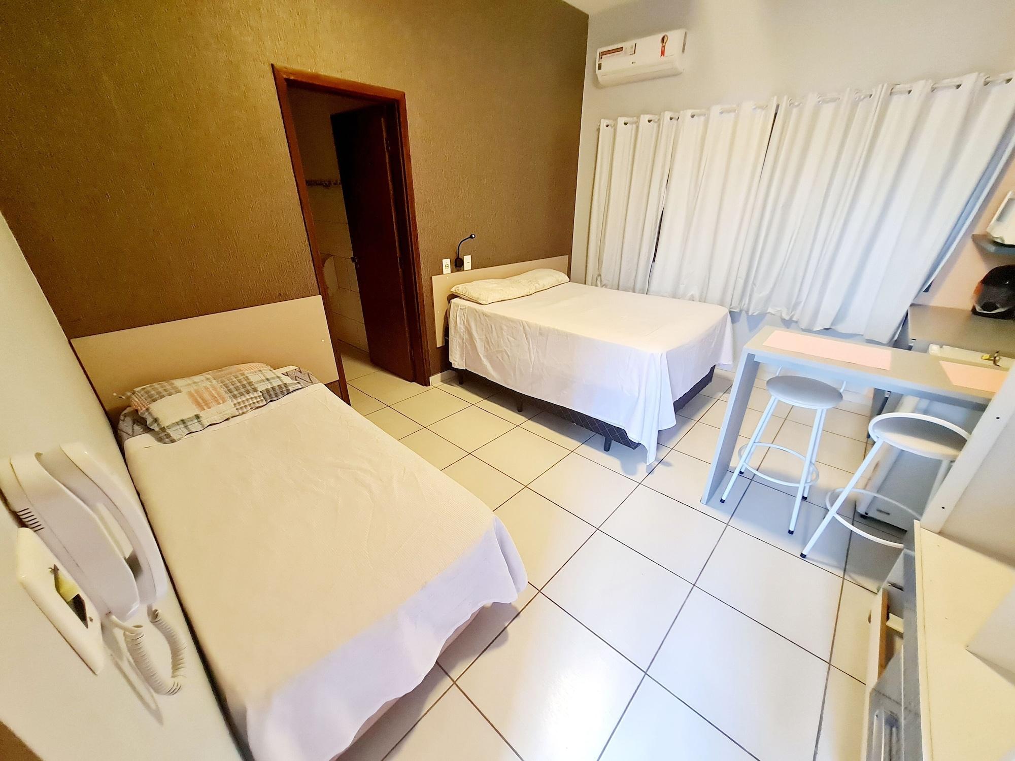 Varios Acqua Flats Residence