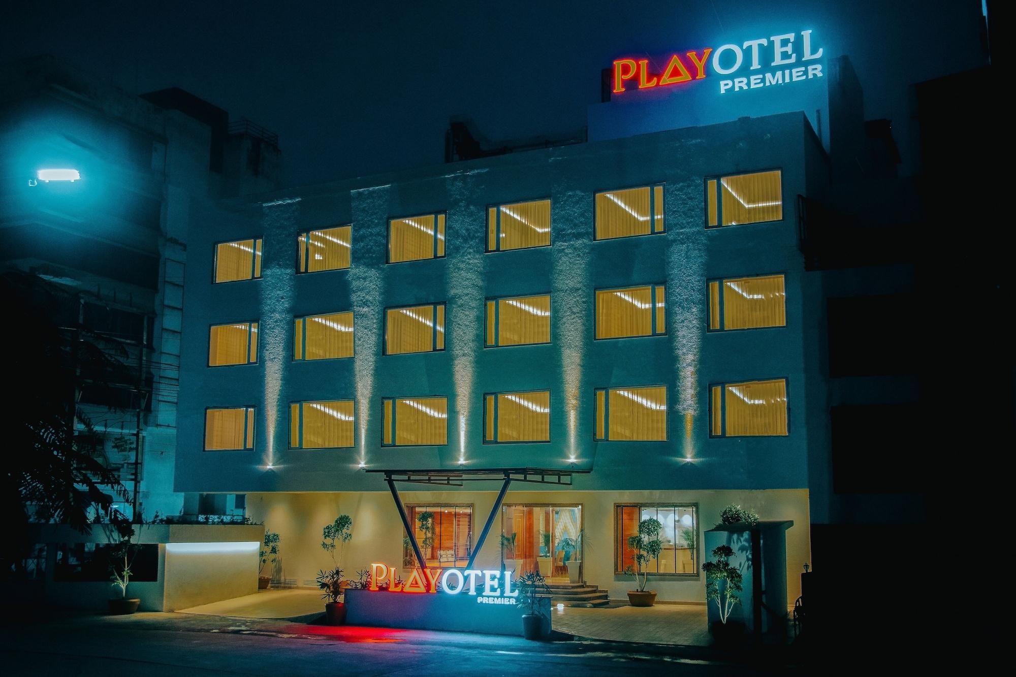 Vista Exterior Playotel Premier Vijay Nagar