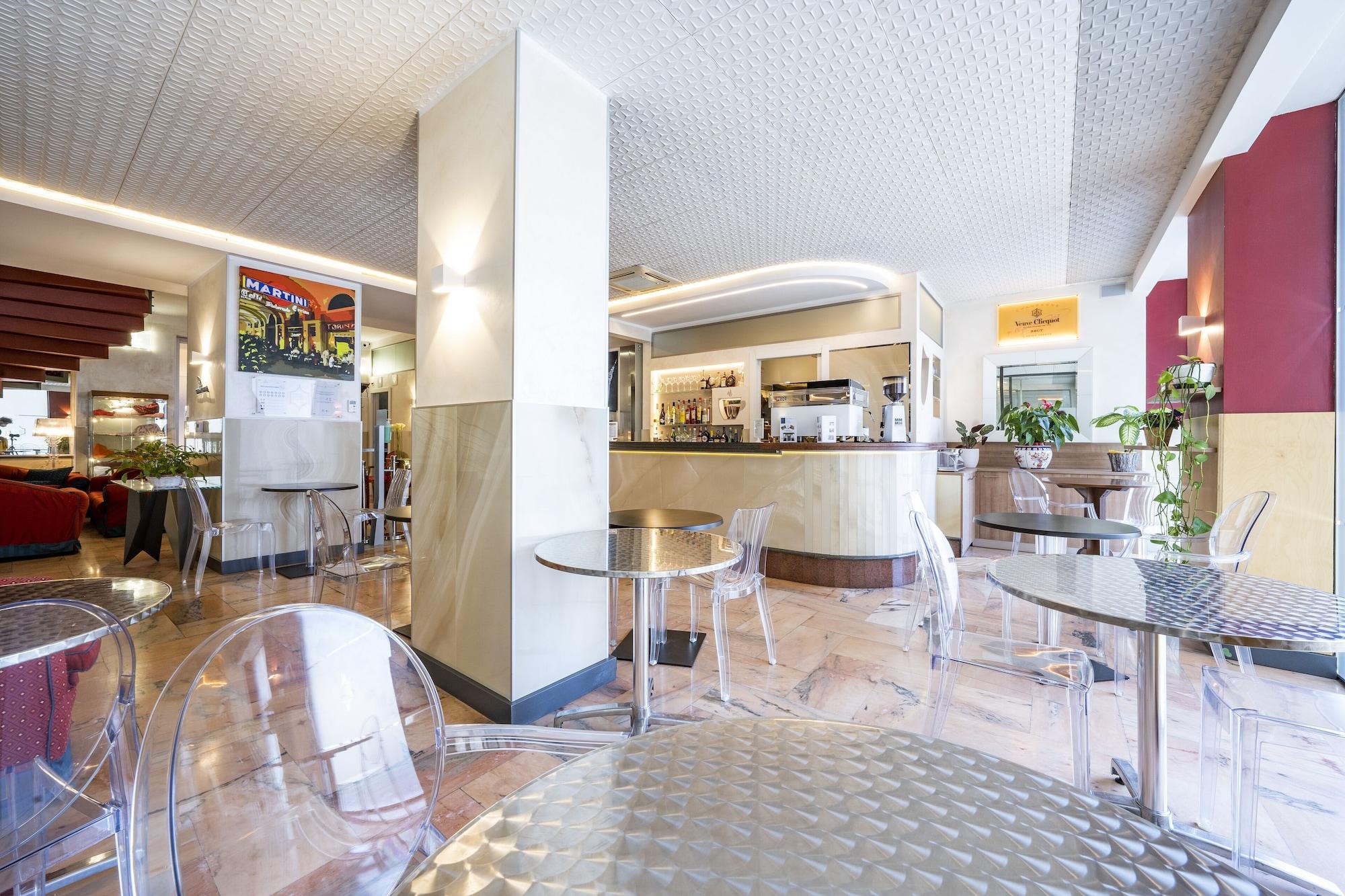 Bar/Salón Hotel Plaza Torino