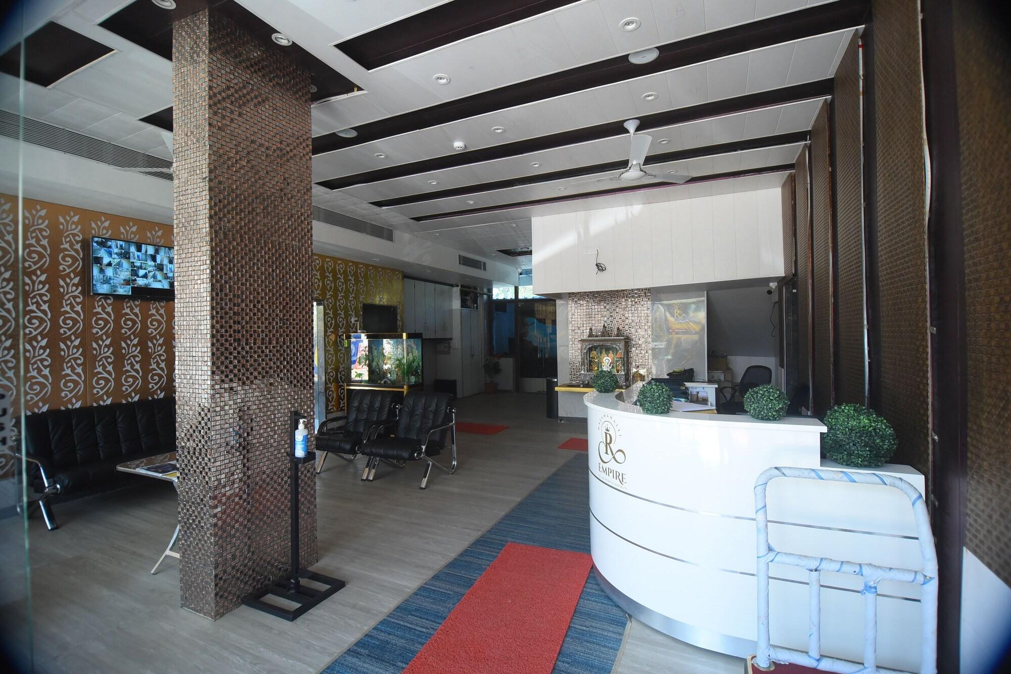 Vista Lobby R Empire Revtree