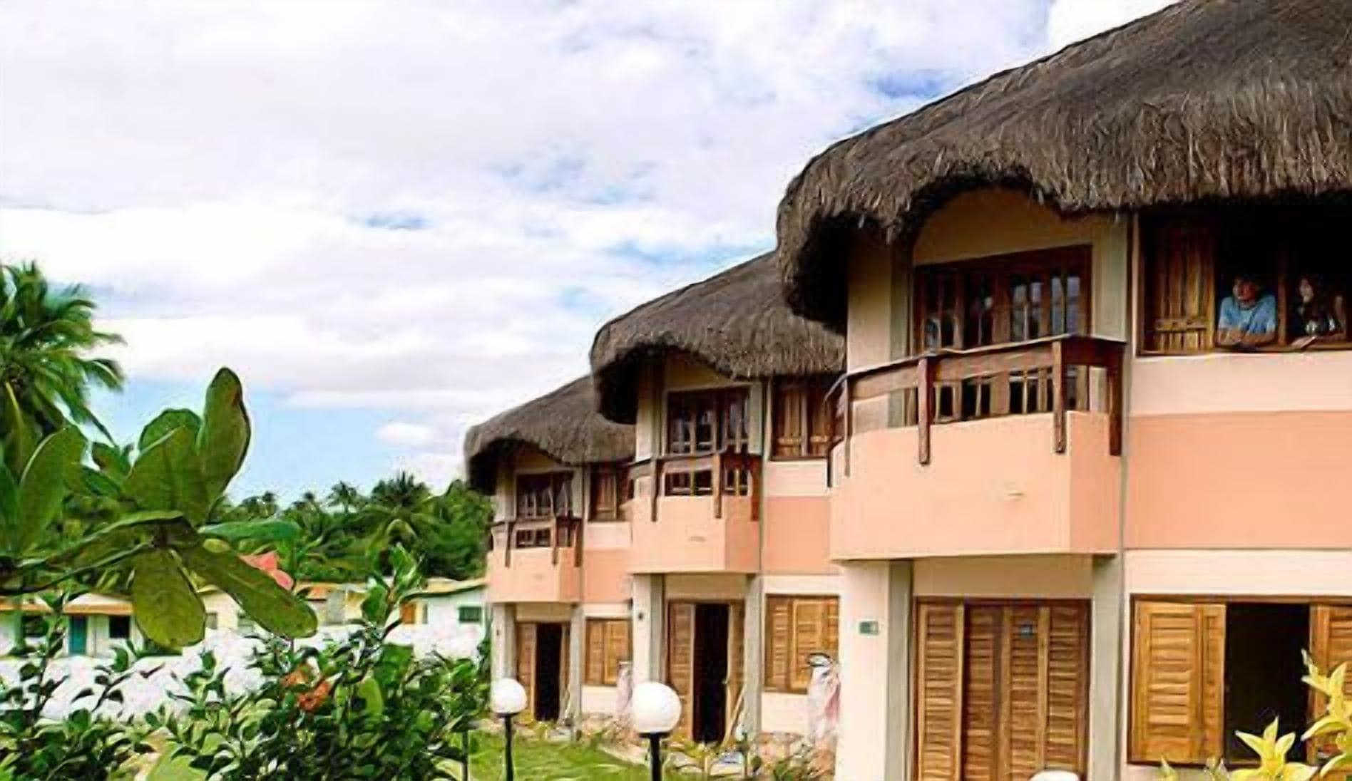 Vista Exterior Back Door Village