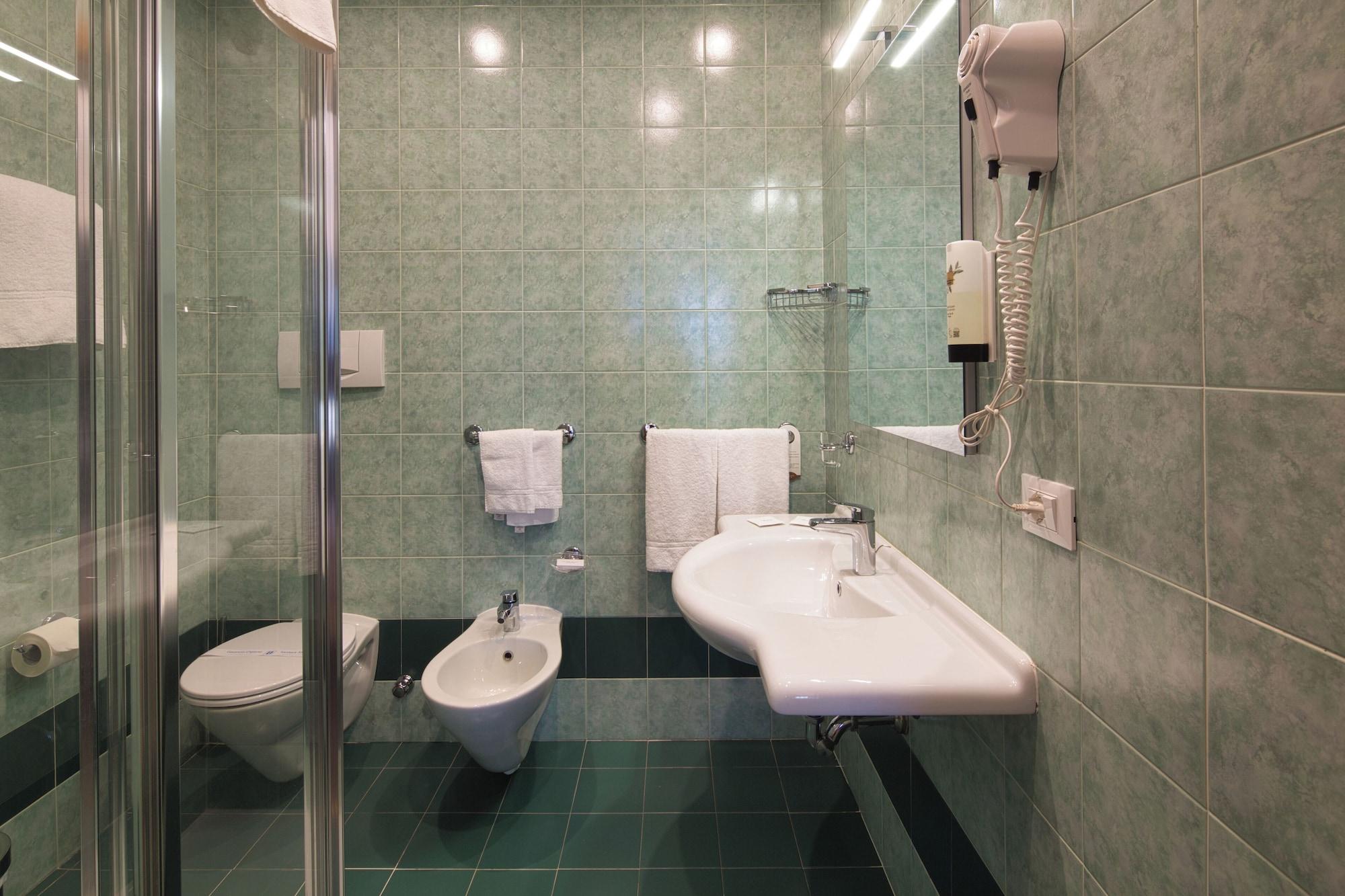 Equipamiento de Habitación Hotel Nasco