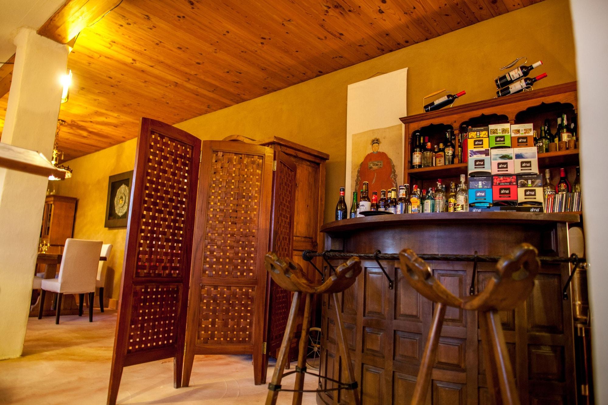 Bar/Salón Mas del Bot