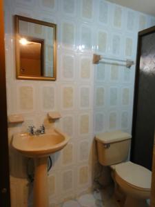Baño HOTEL SAN MARCOS