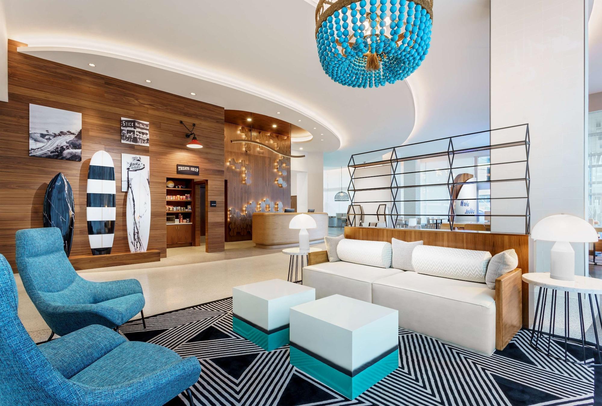 Vista Lobby Hampton Inn & Suites Santa Monica