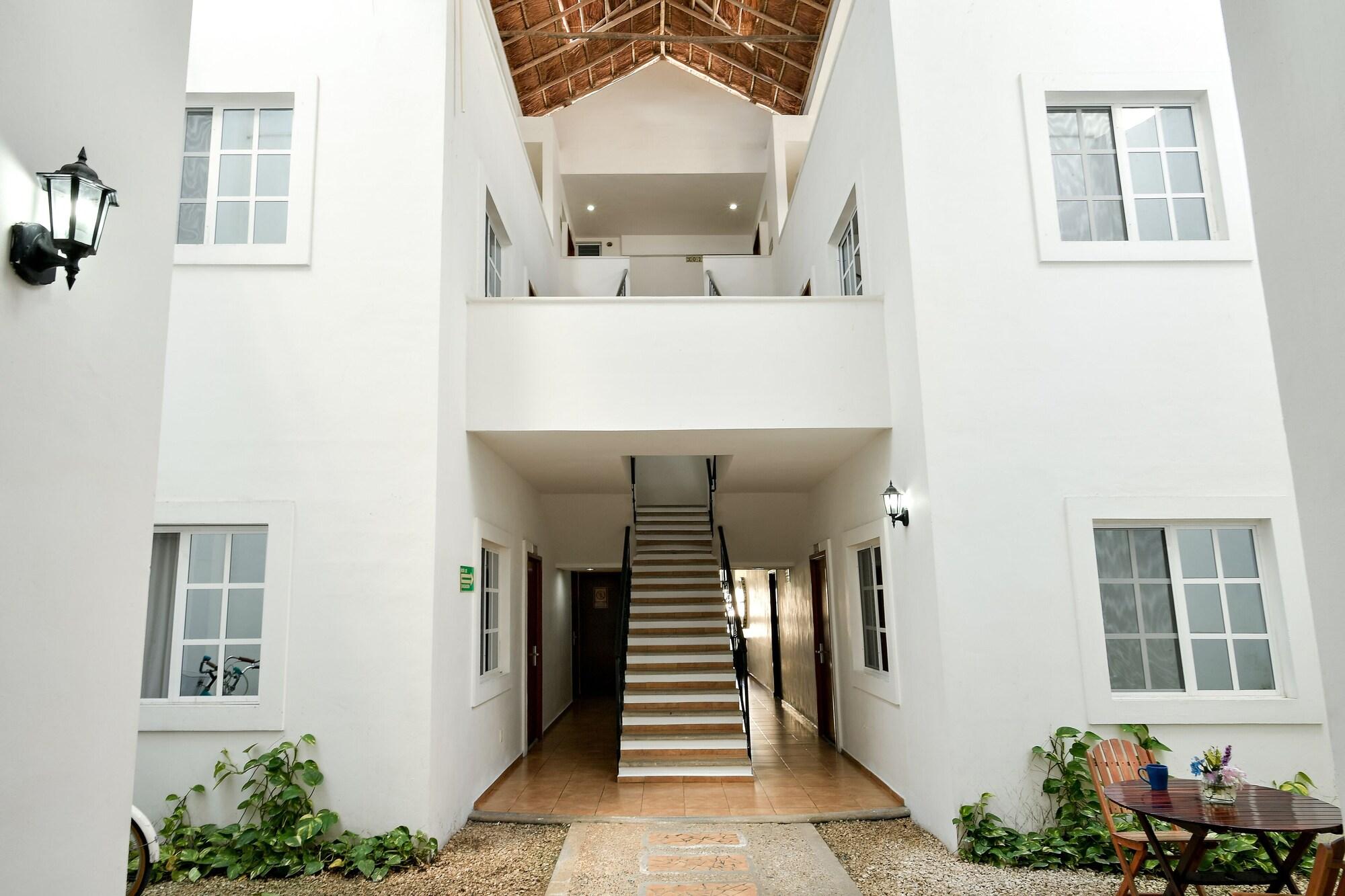 Vista Exterior Hotel International House