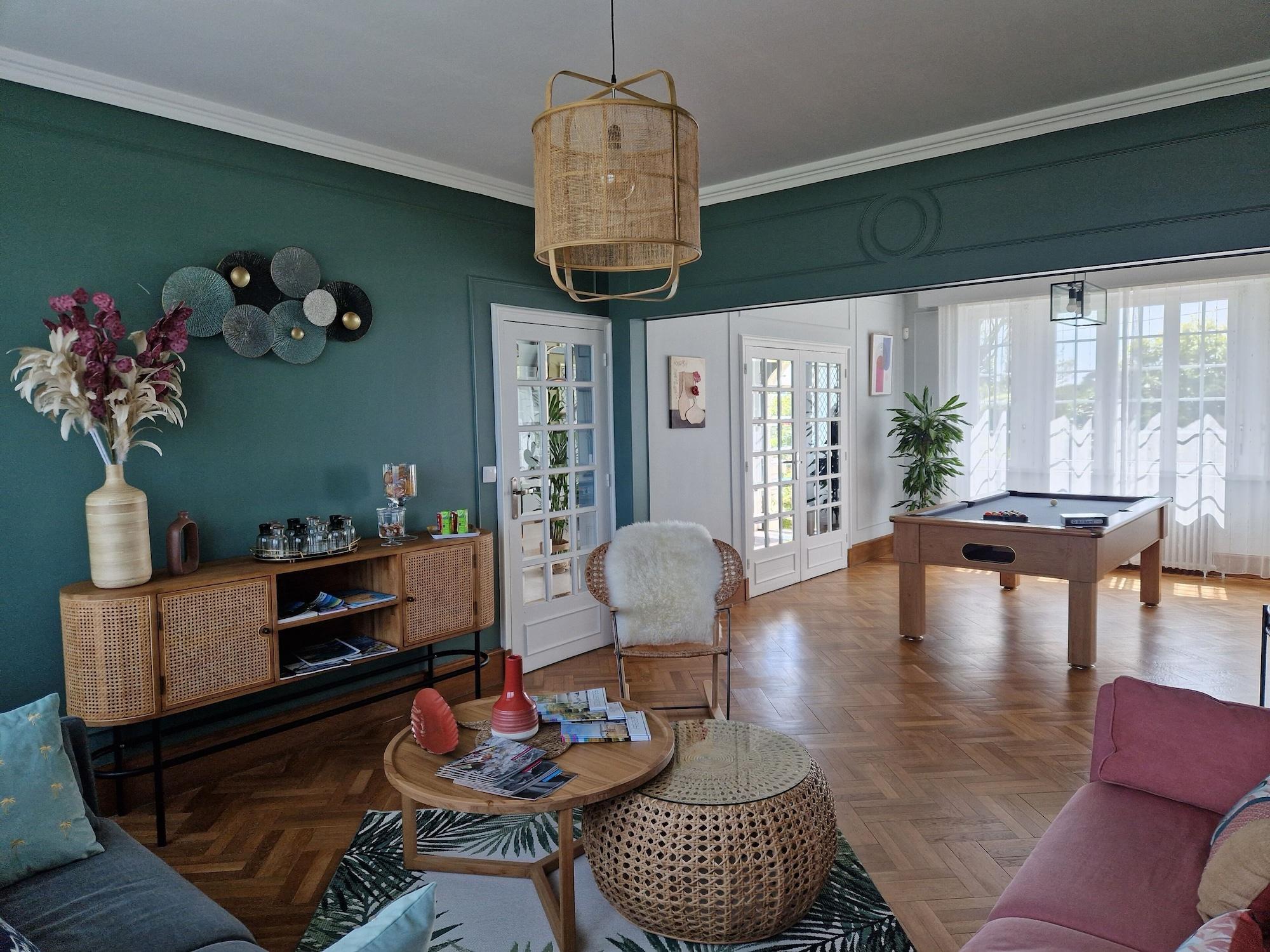 Bar/Salón Entre Terre et Mer