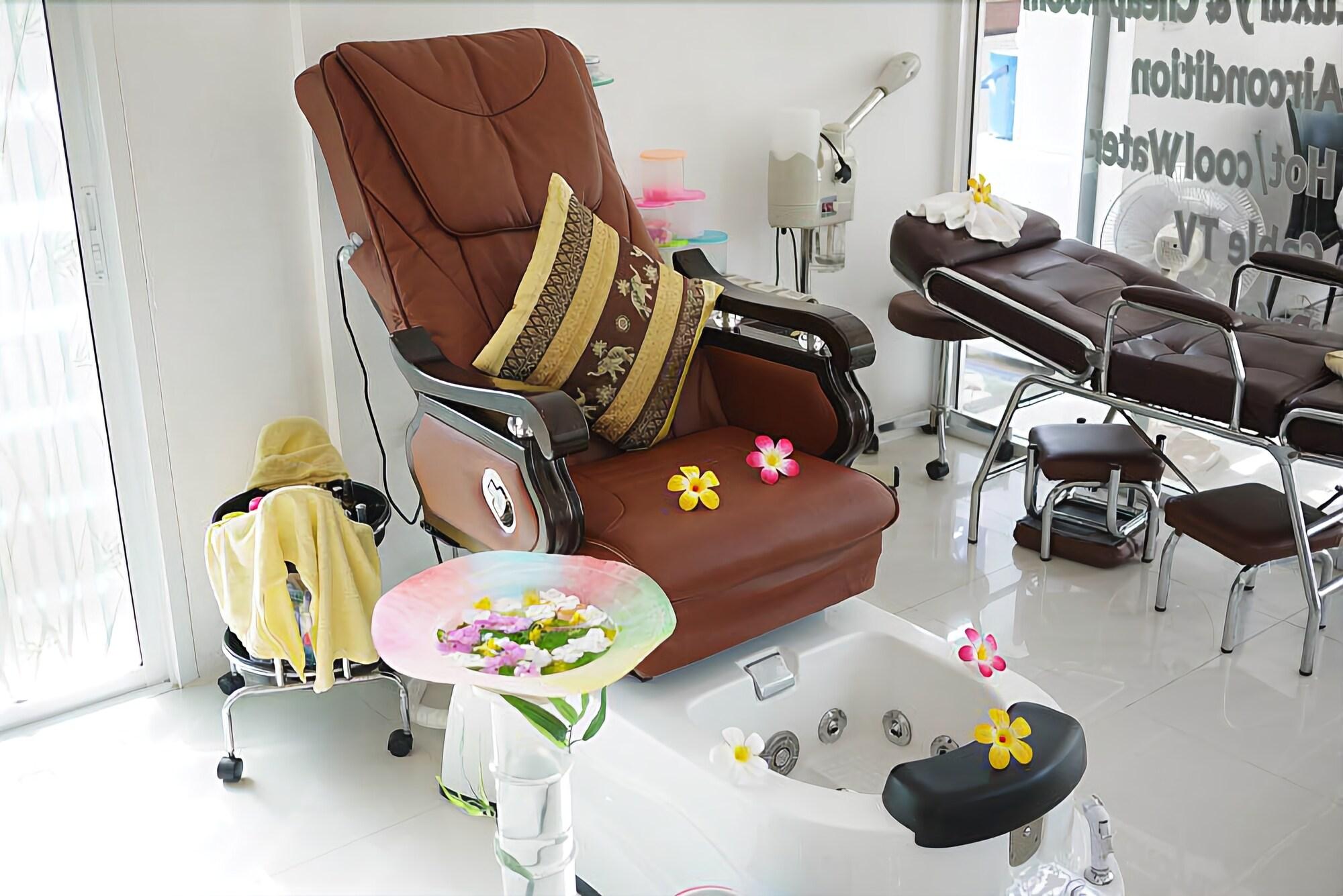 Spa Naithon Beach Mansion