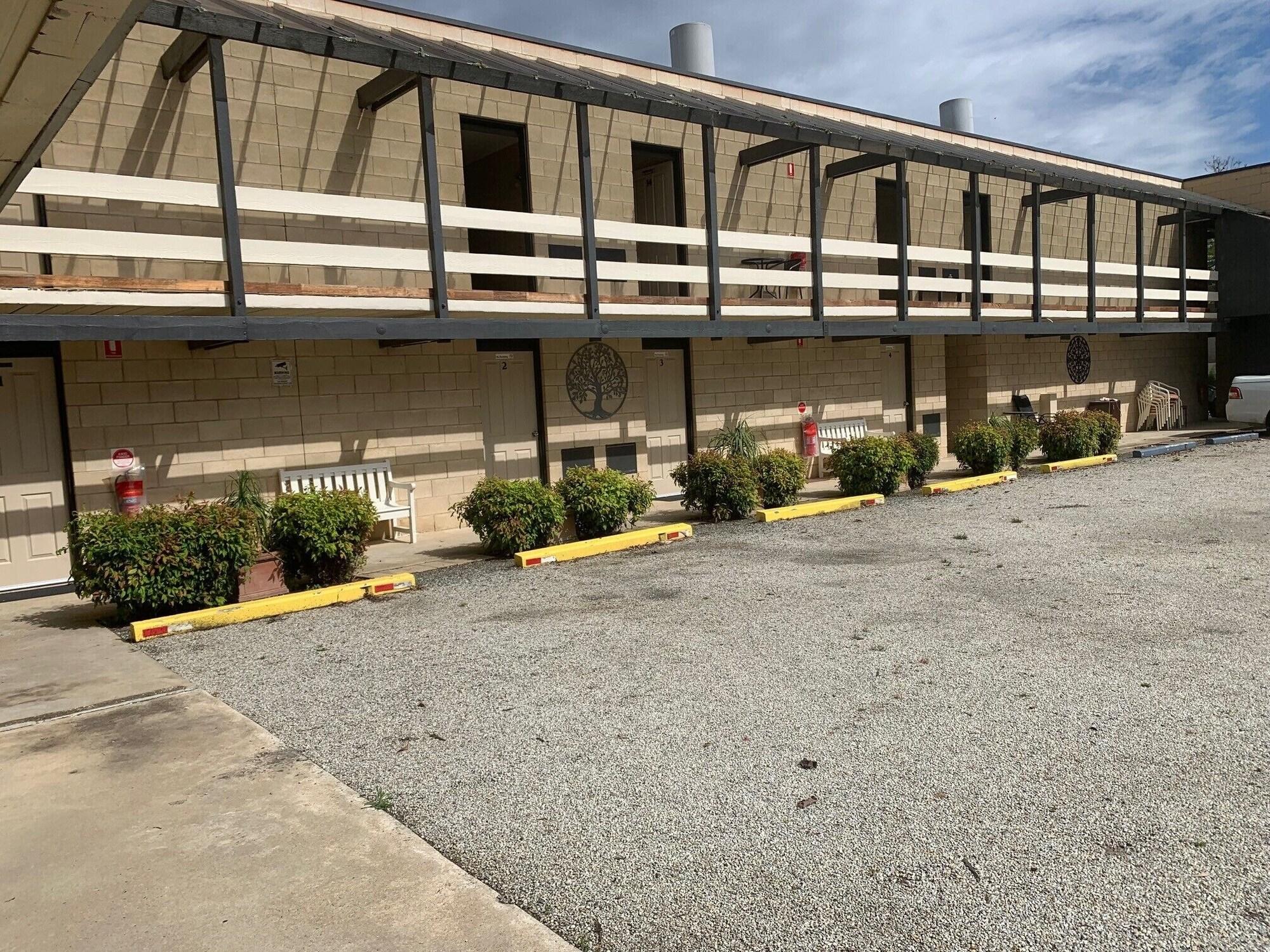 Vista Exterior Barham Bridge Motor Inn