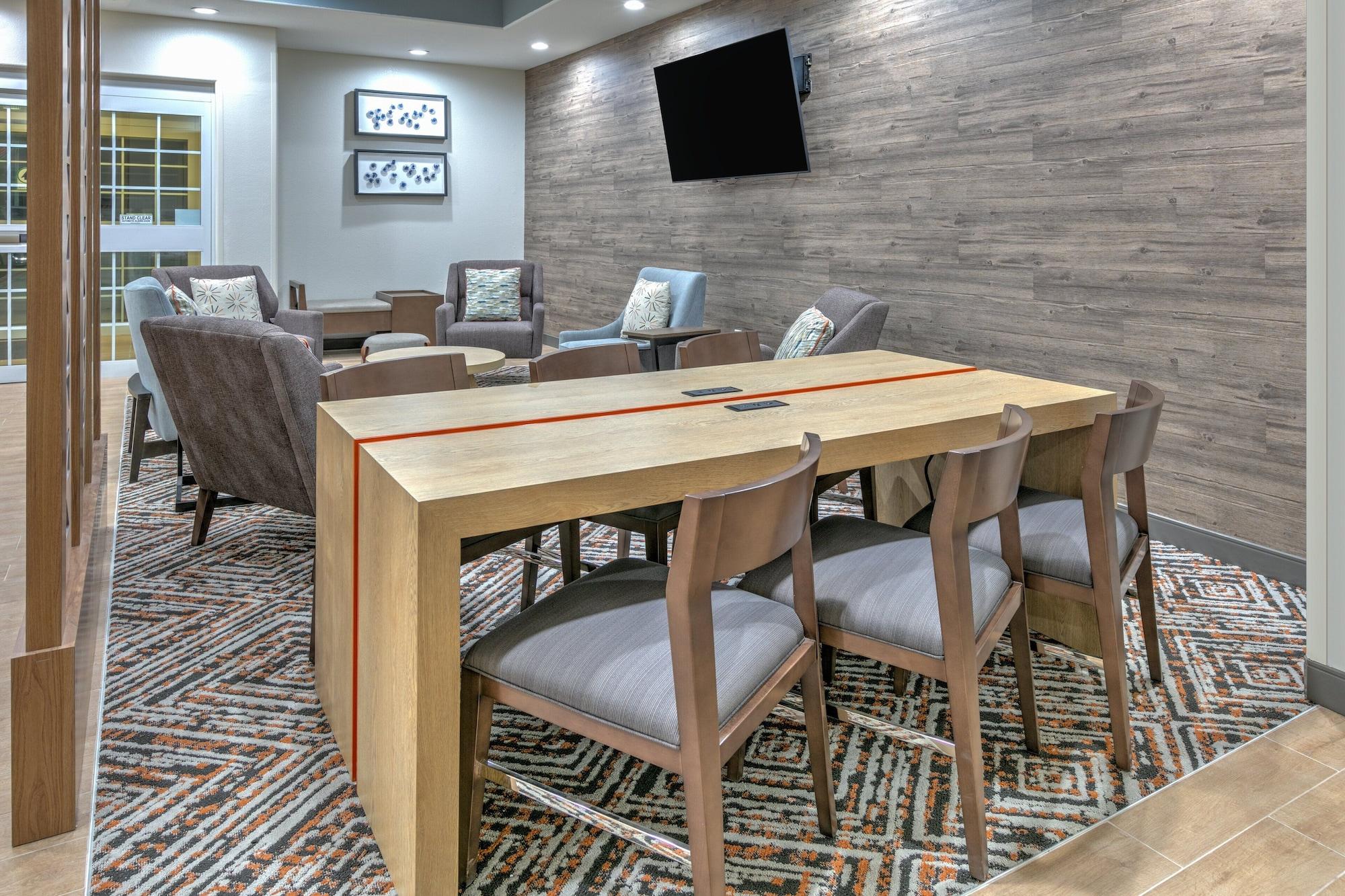 Vista Lobby Candlewood Suites Lake Jackson Clute by IHG