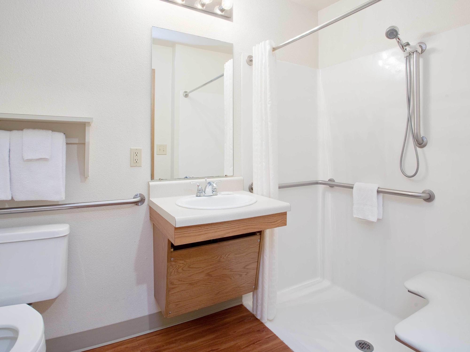 Equipamiento de Habitación WoodSpring Suites Topeka