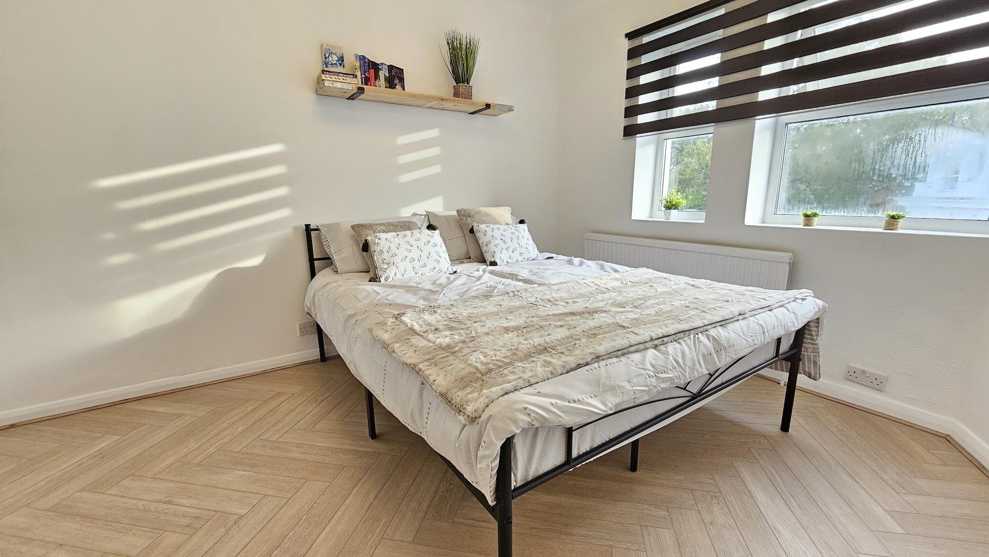 Varios Bros Inn Hotel