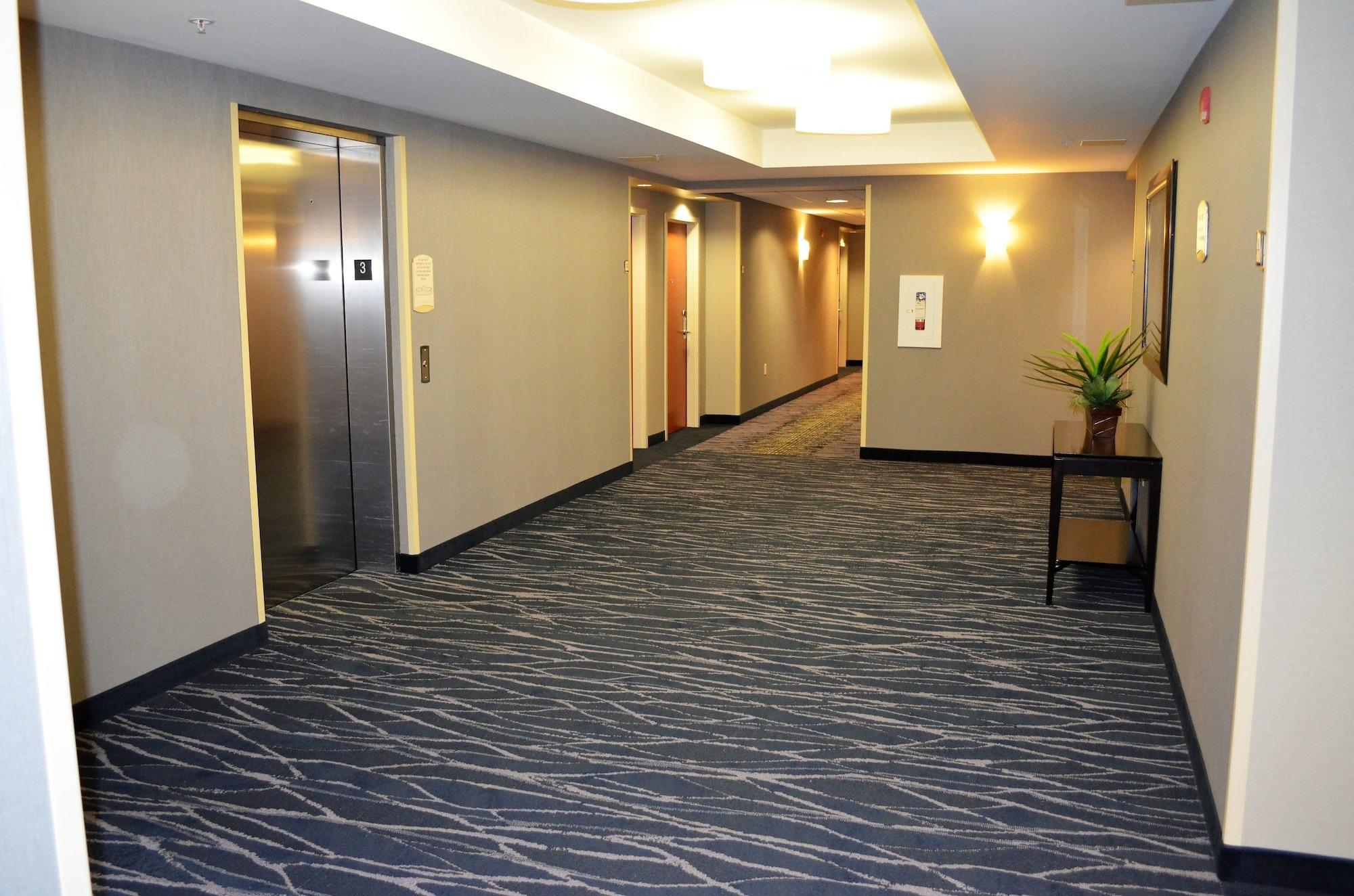 Vista Lobby Fairfield Inn & Suites by Marriott Sault Ste. Marie