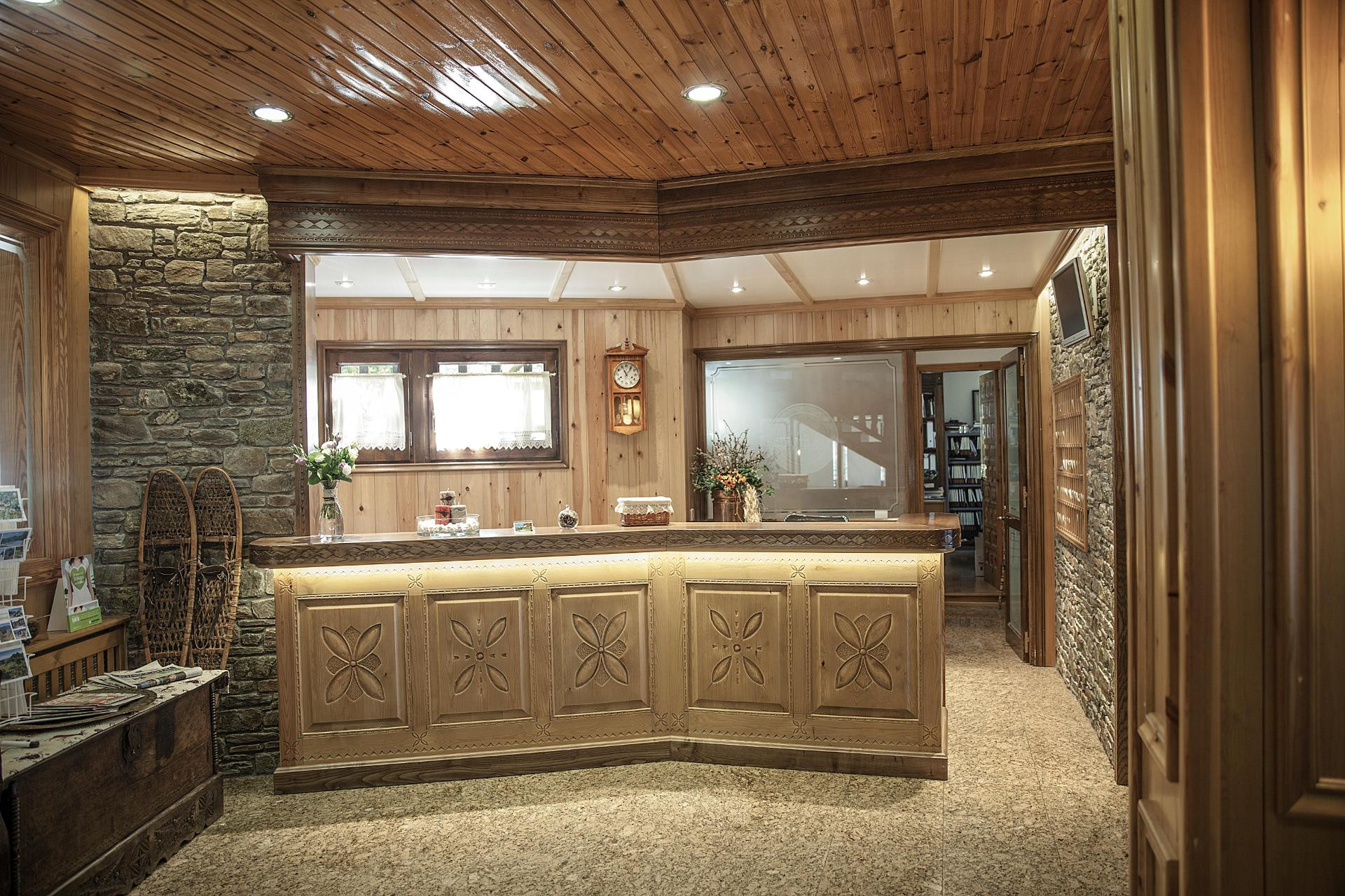 Vista Lobby ABBA ORDINO BABOT