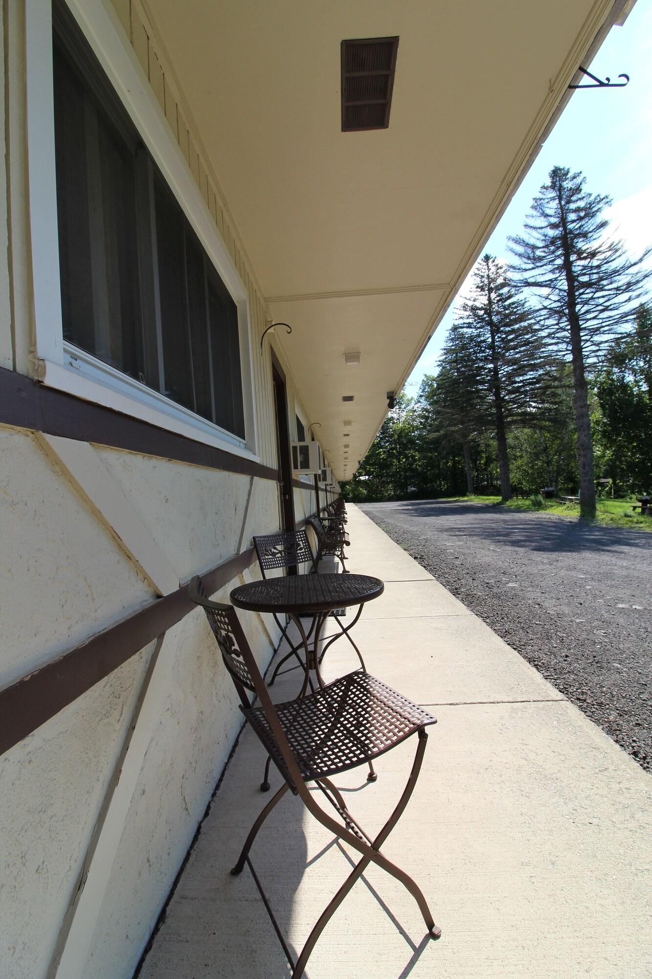 Vista Exterior Matterhorns Lodge