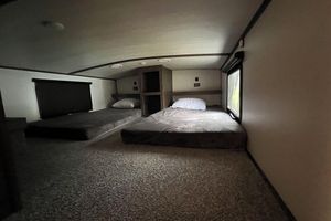Alojamiento - Cozy 2-bedroom RV 10 miles south of The Ark Encounter