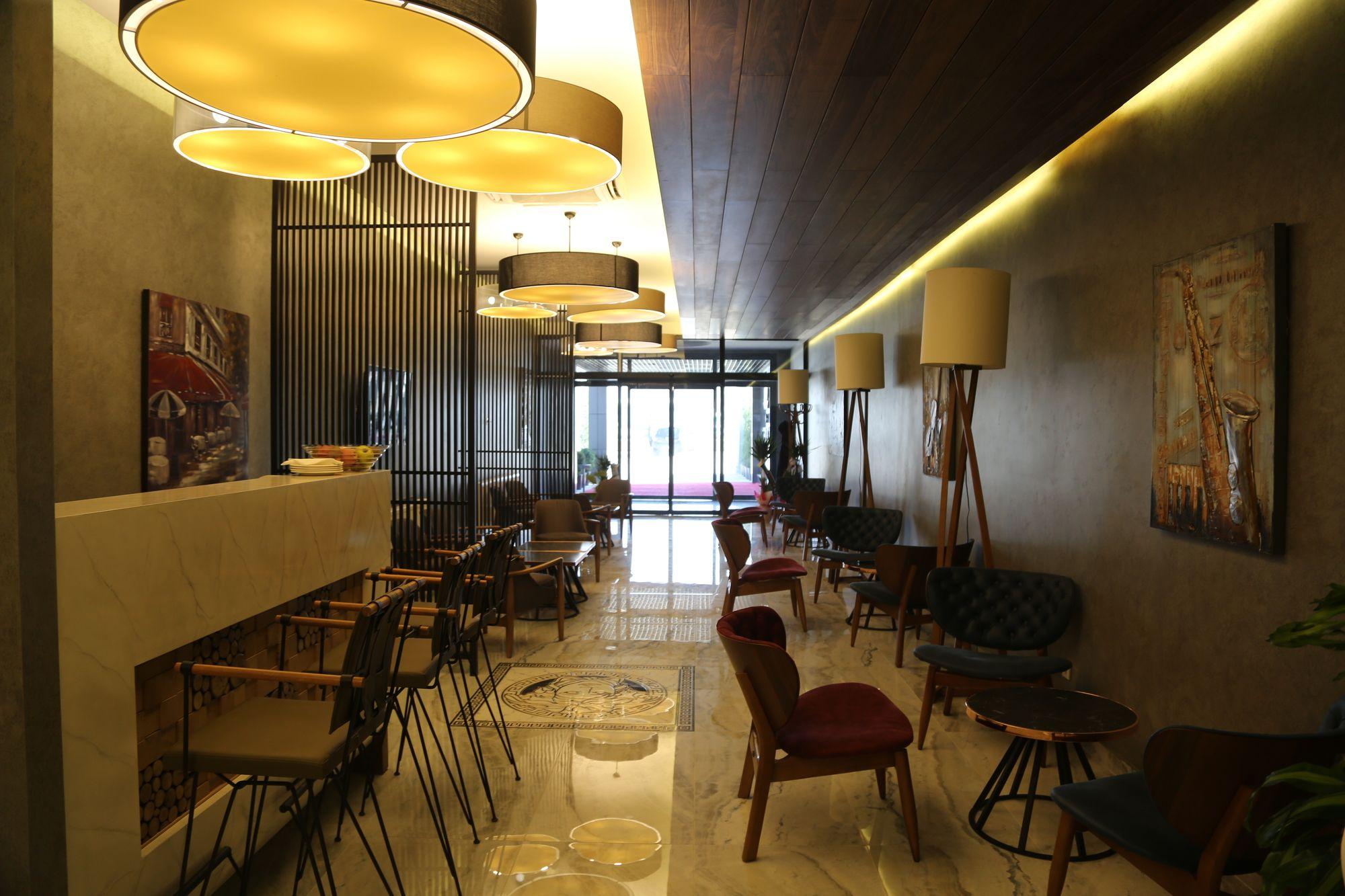 Vista Lobby Hotel City Inegol