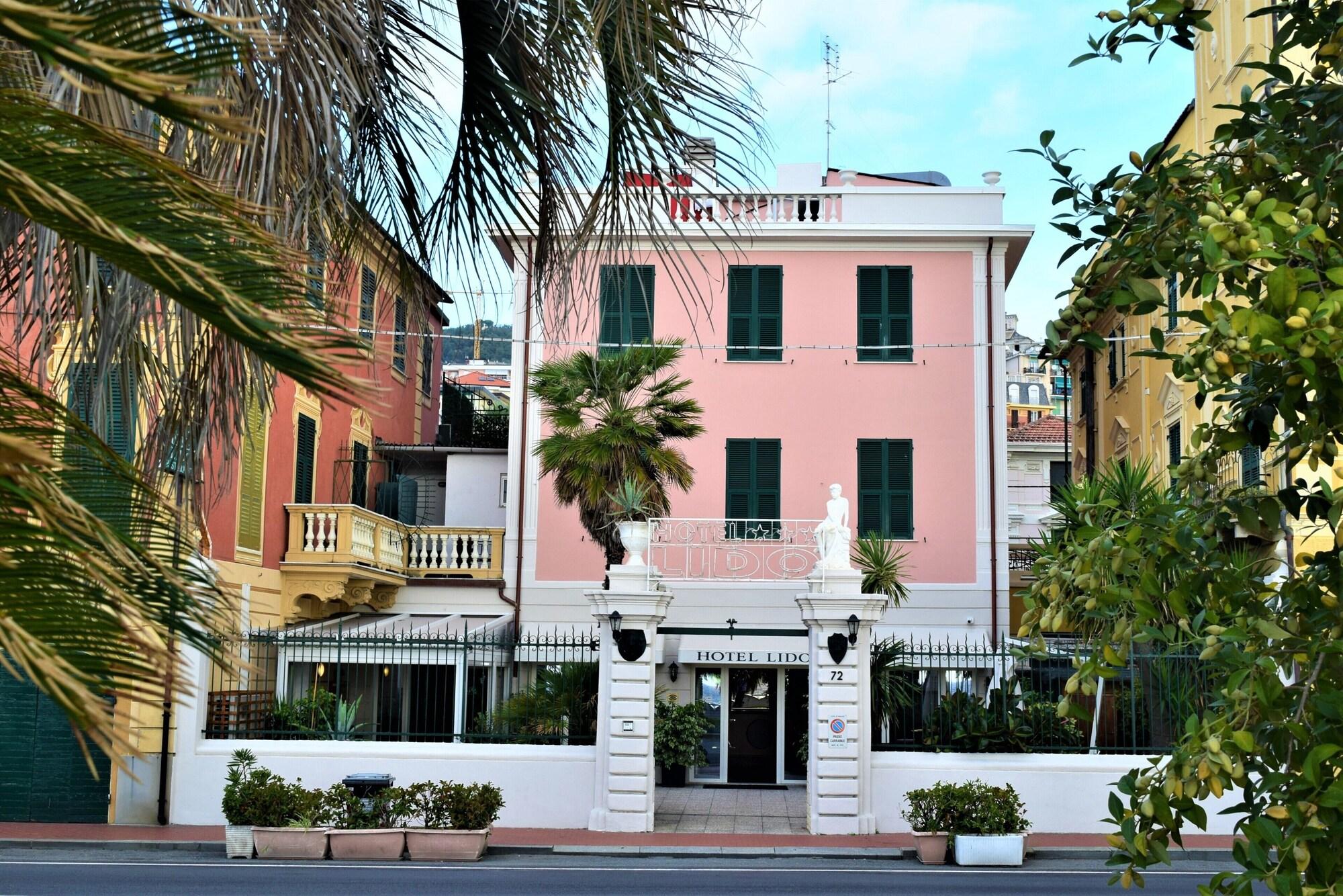Varios Hotel Lido
