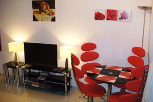 Alquiler Vacacional - Stunning studio holiday apartment for 2/3 on resort, close to beach with 2 pools